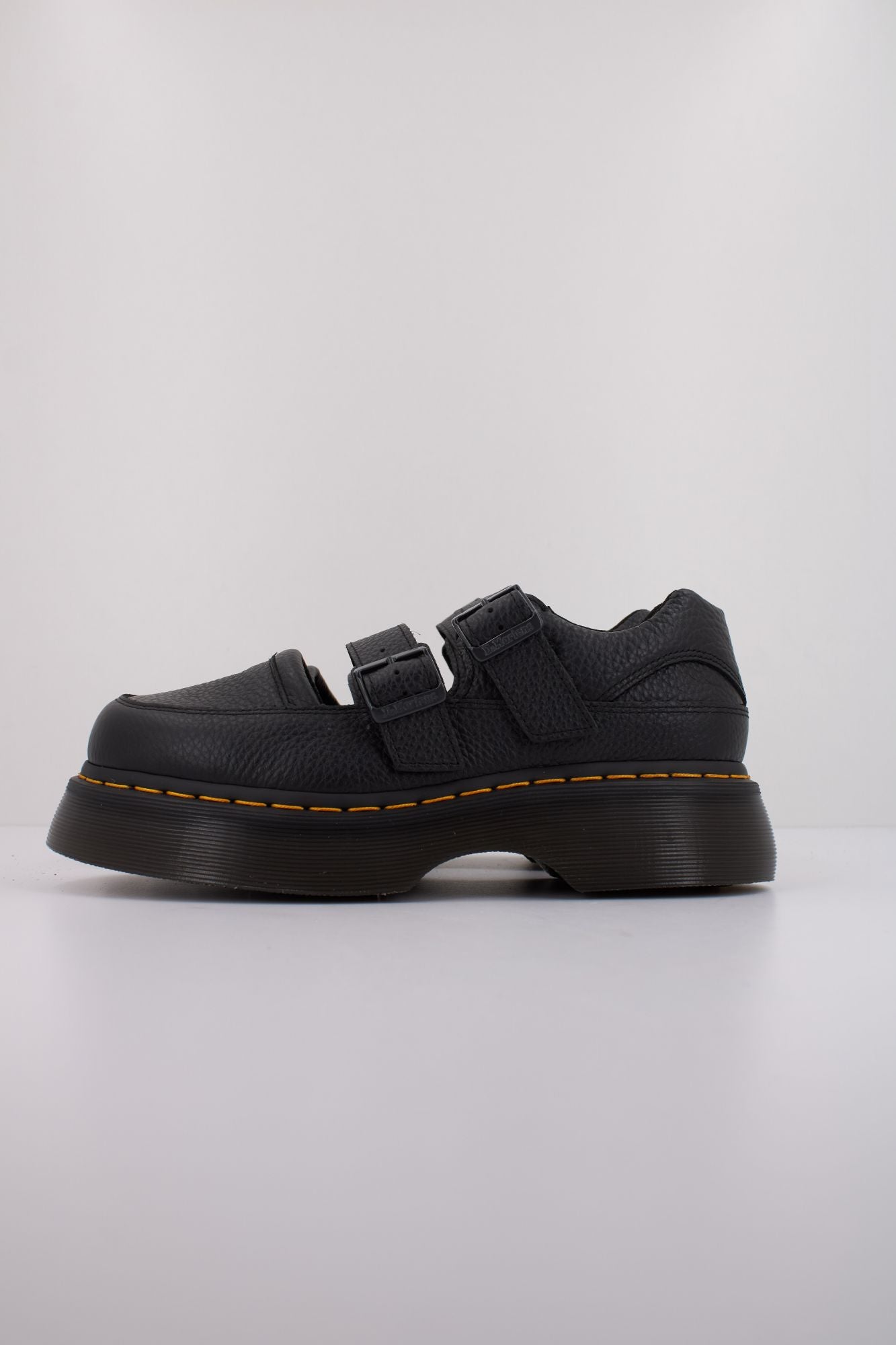 DR. MARTENS BUZZ MJ en color NEGRO (1)