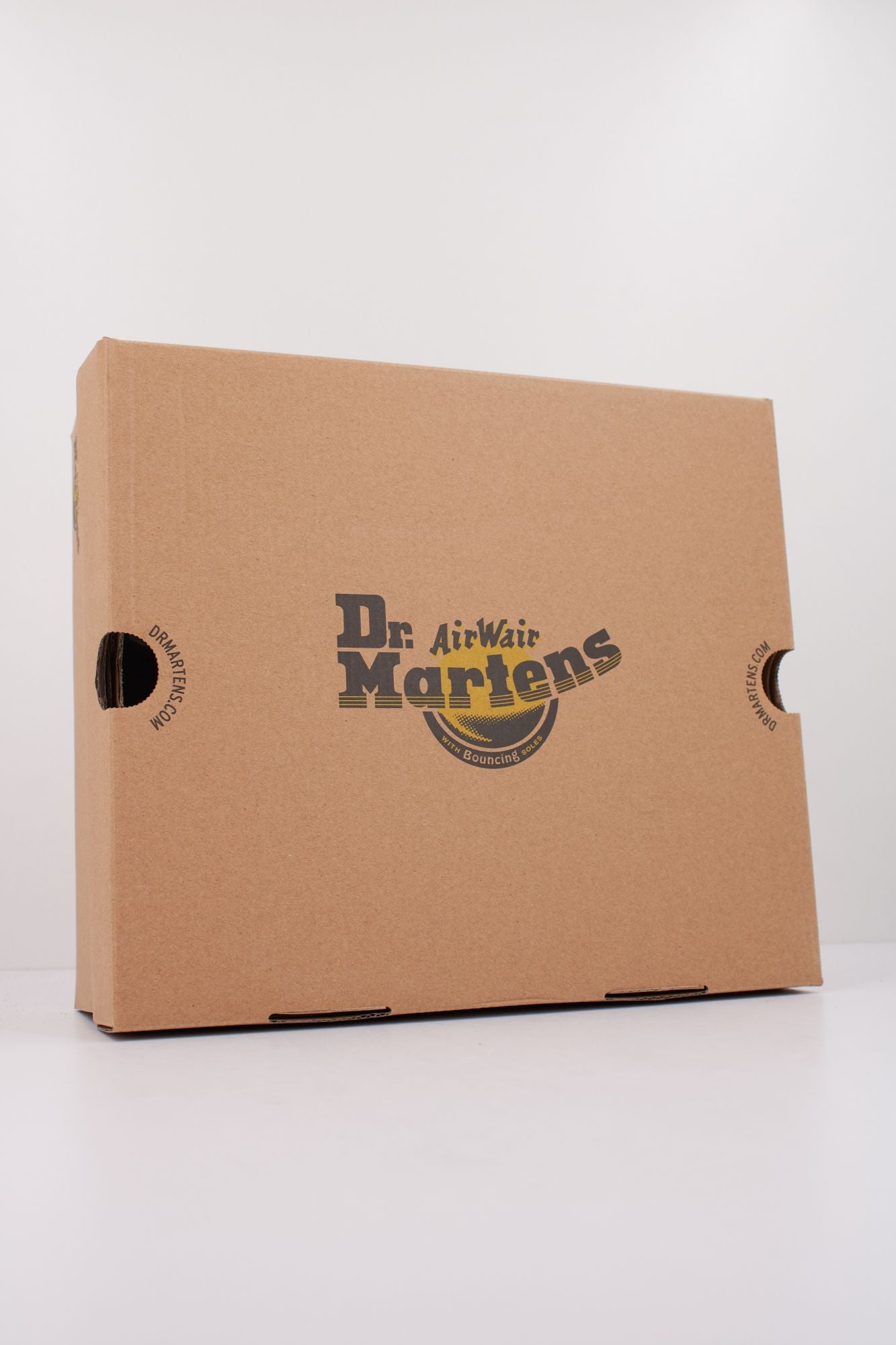 DR. MARTENS VOSS II en color ROSA (6)