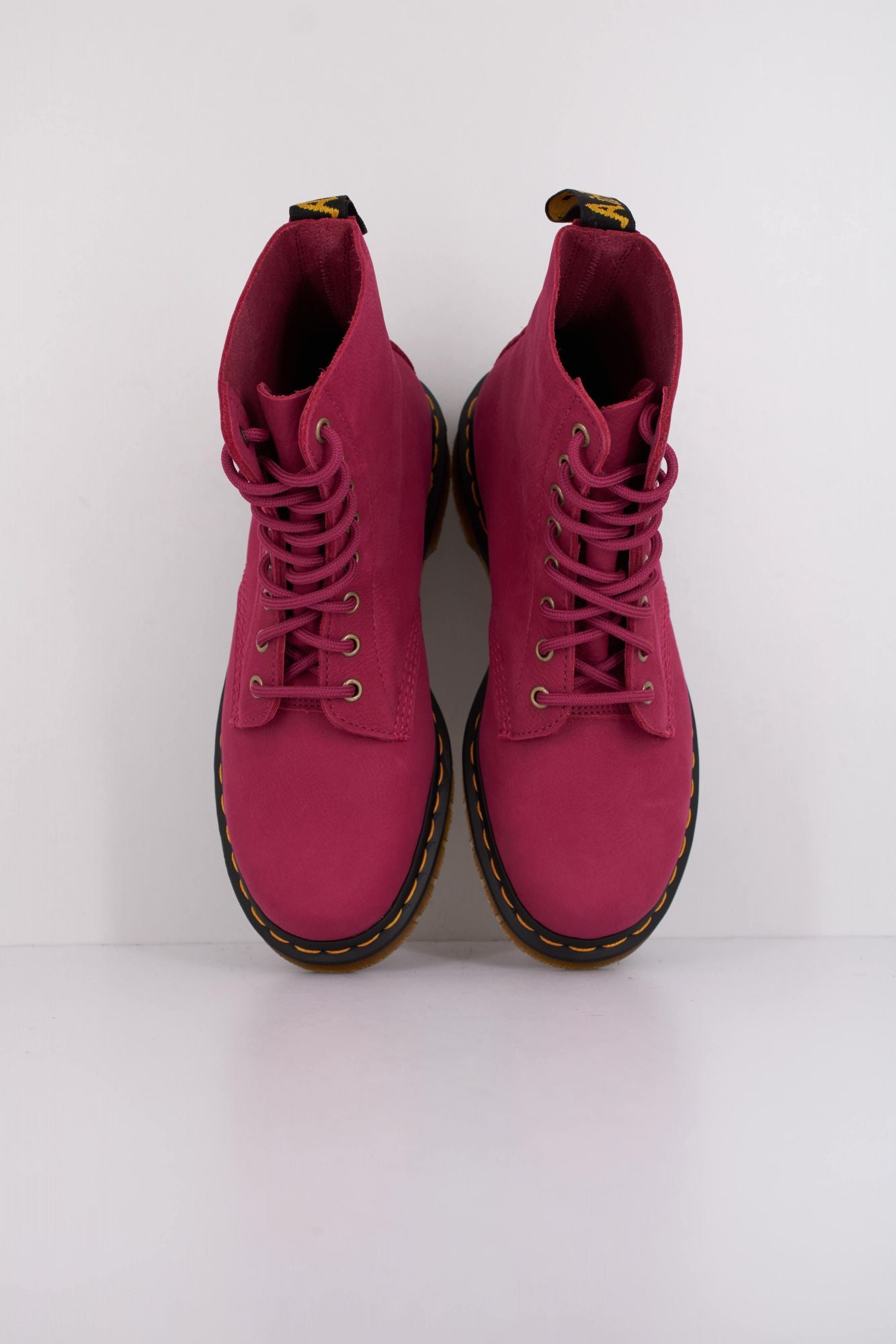 DR. MARTENS 1460 LACE UP en color ROSA (5)
