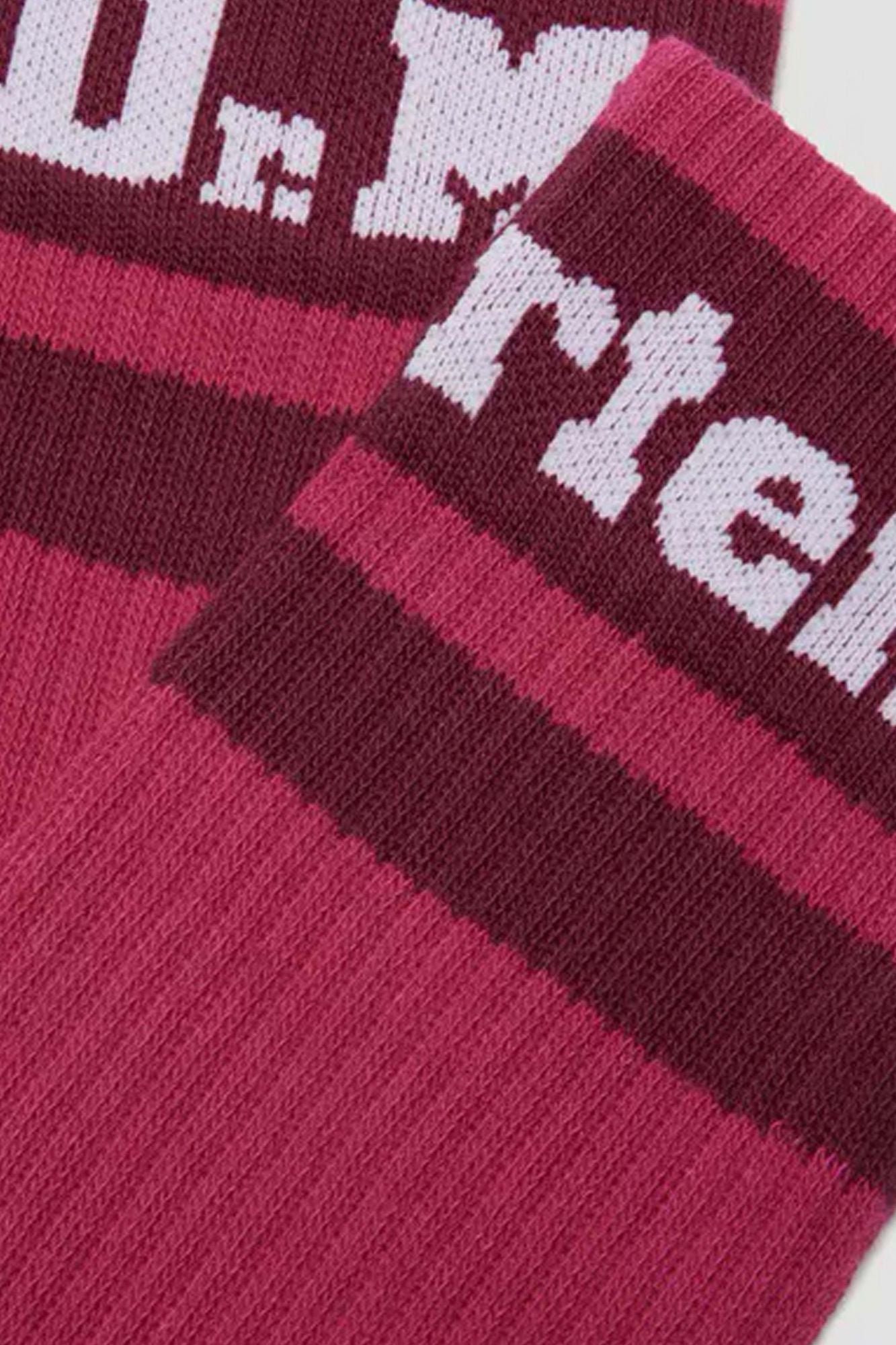 DR. MARTENS AC681651 en color ROSA (3)