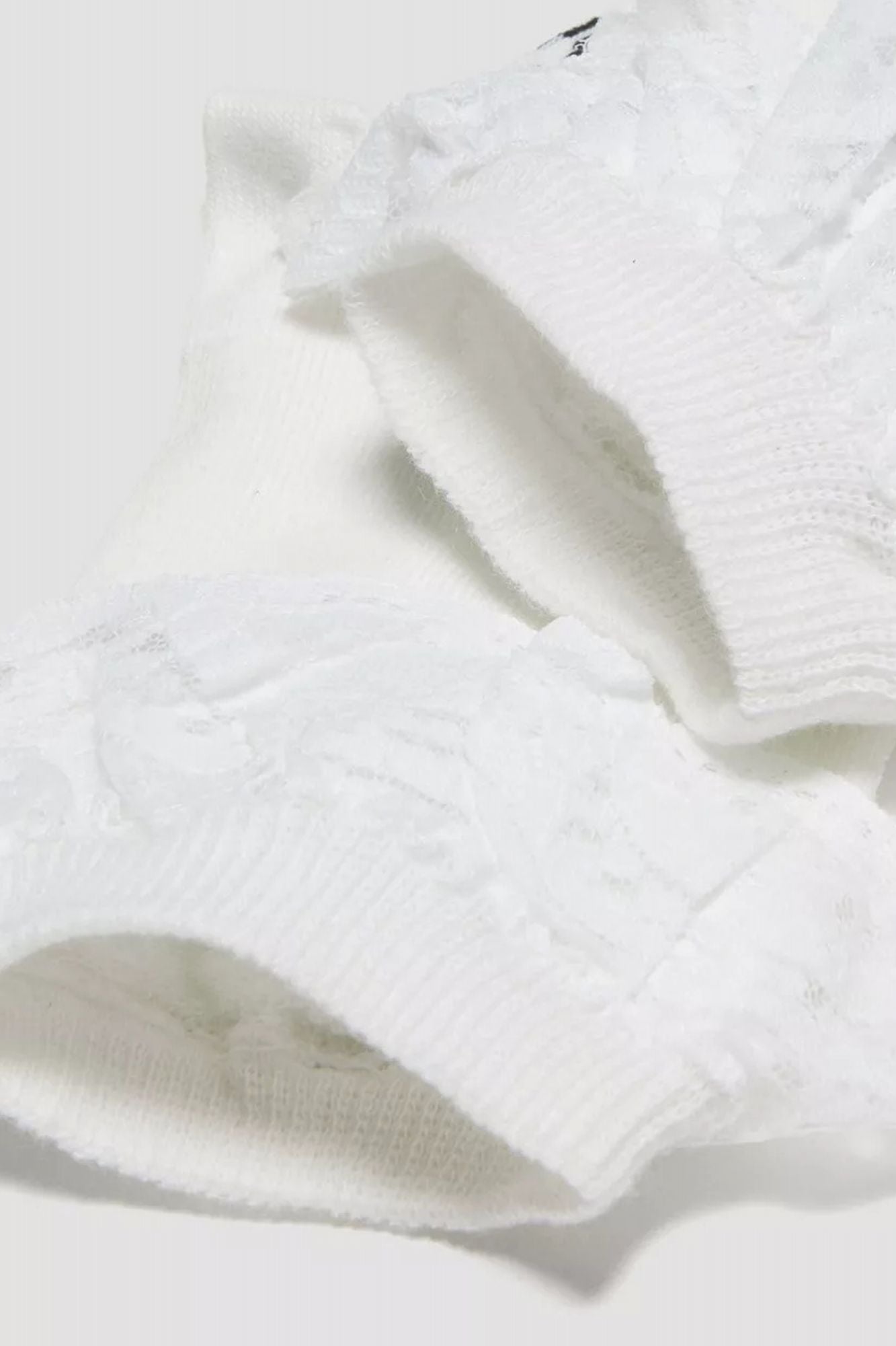 DR. MARTENS FRILL SOCK en color BLANCO (4)