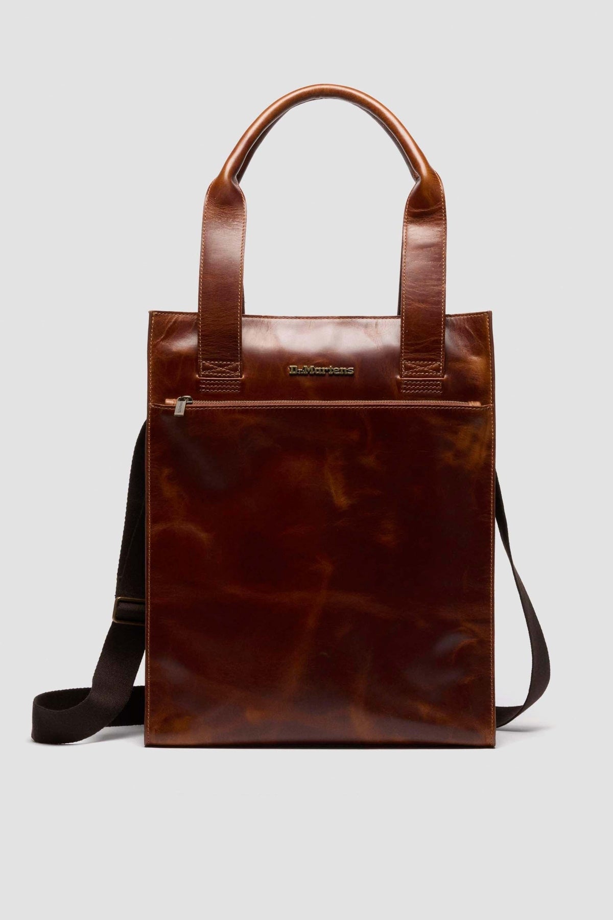 DR. MARTENS TOP HANDLE en color MARRON (2)