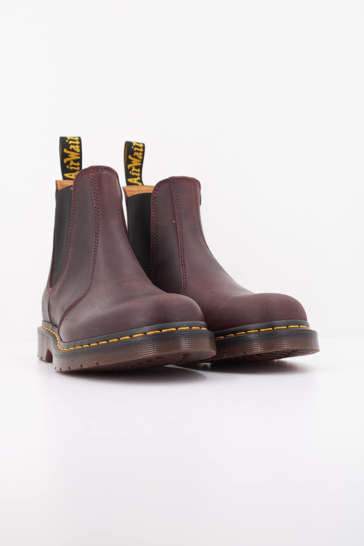 DR. MARTENS 27486600DM 2976 YS en color BURDEOS (2)
