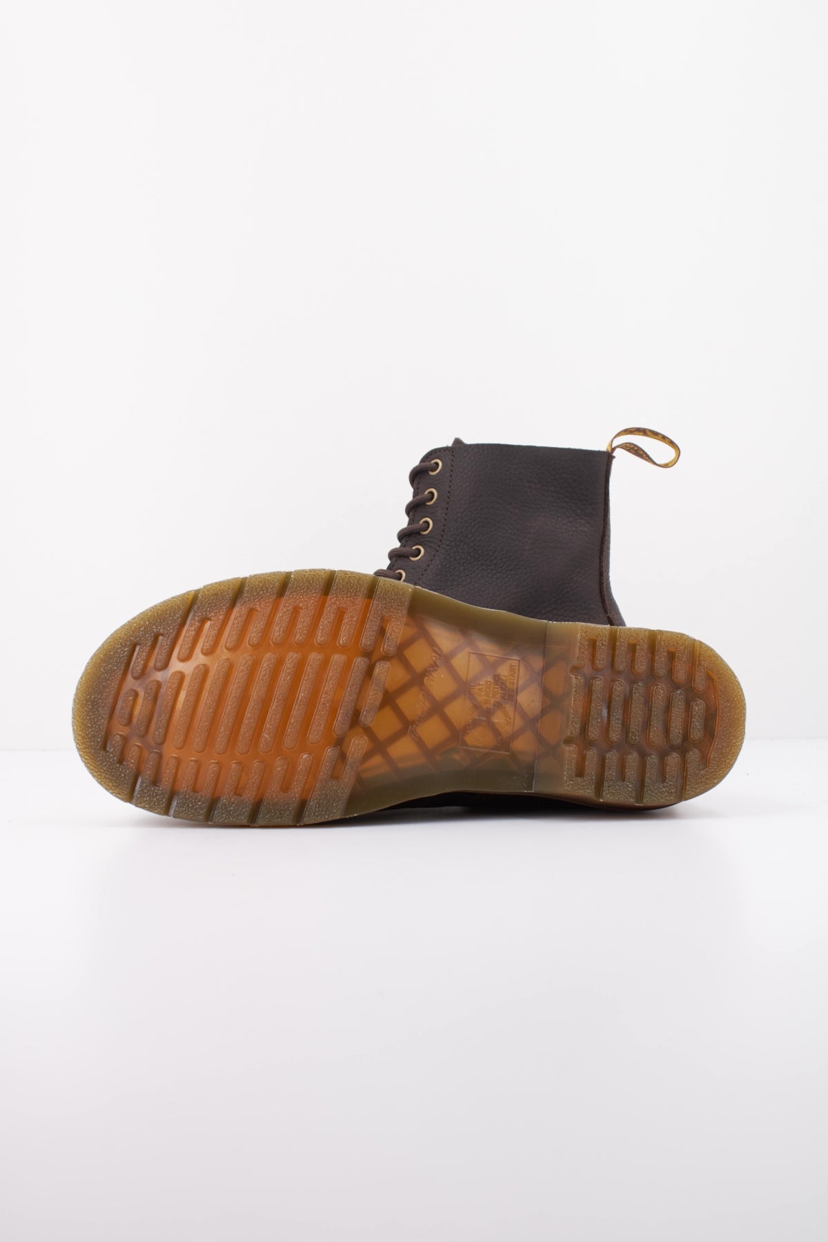 DR. MARTENS 1460 PASCAL en color MARRON (5)