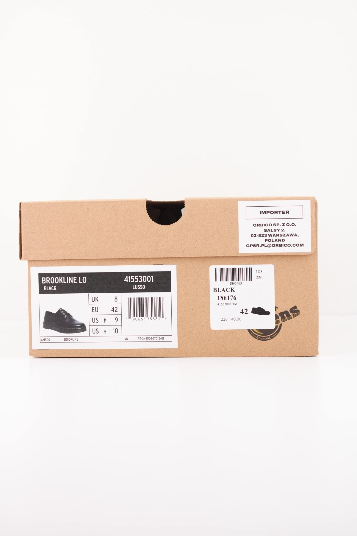 DR. MARTENS BROOKLINE LO 3 EYE SHOE en color NEGRO (6)