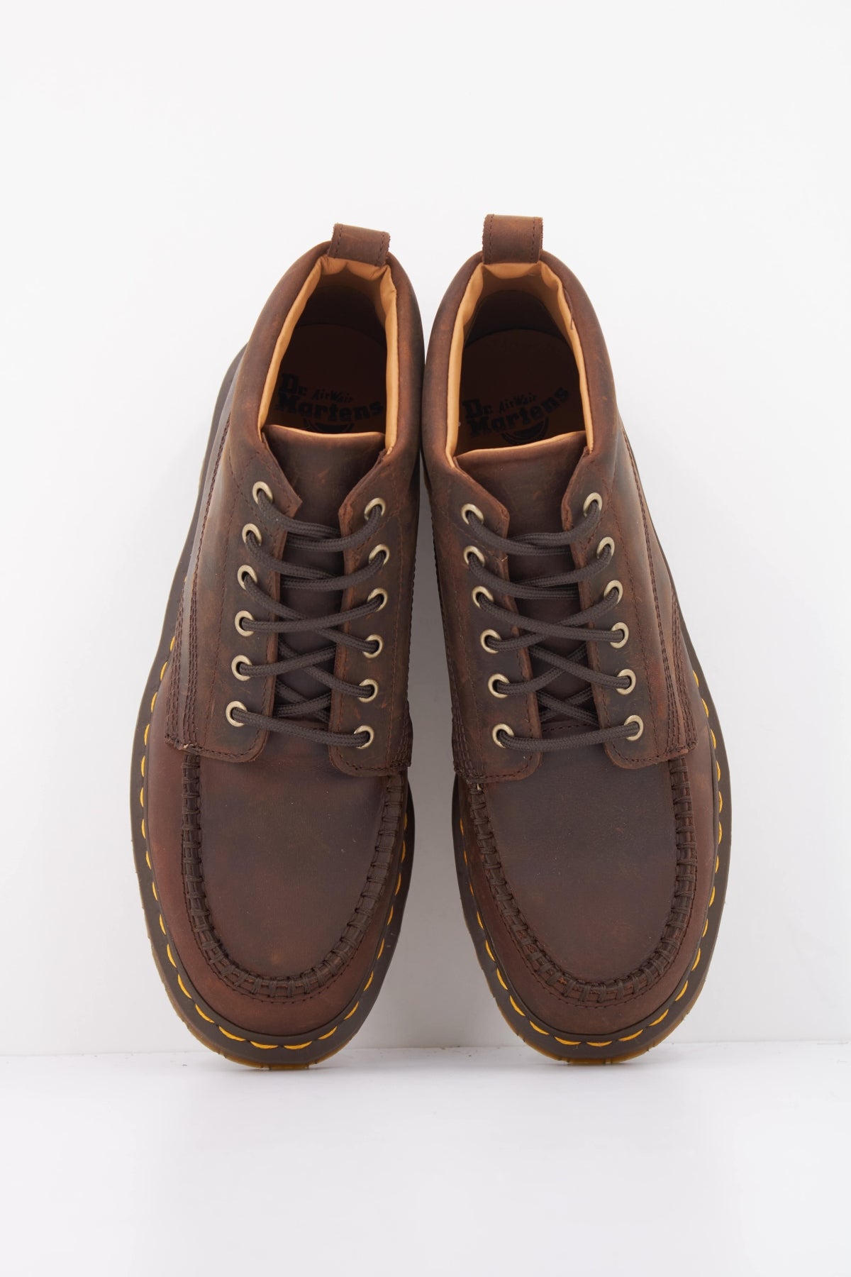 DR. MARTENS LOWELL CHUKKA en color MARRON (3)