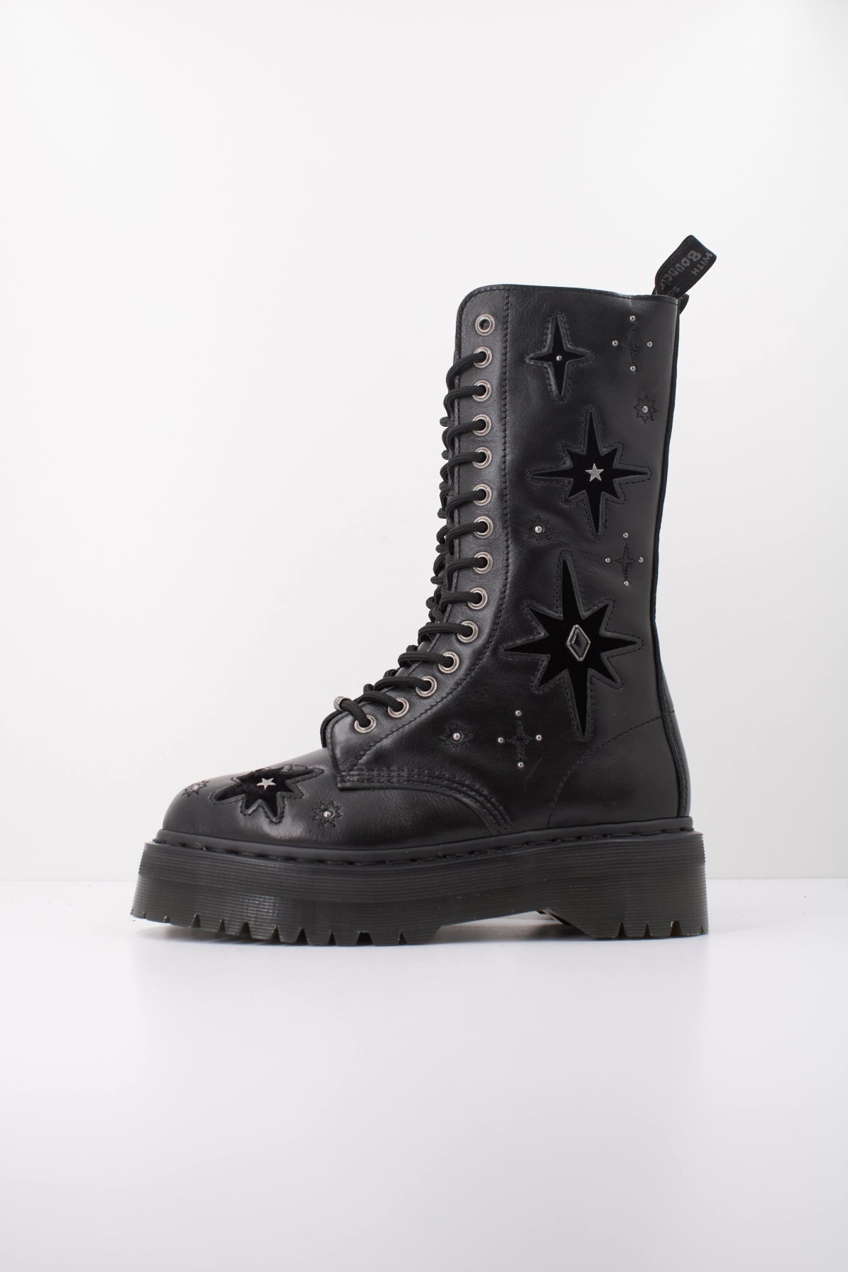 DR. MARTENS 1B99 WMG 43114001 en color NEGRO (1)