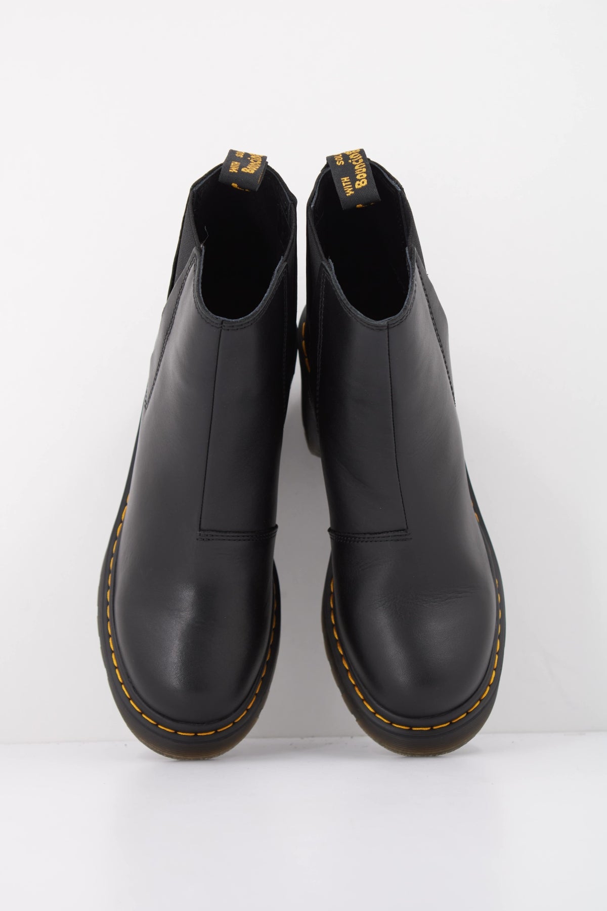 DR. MARTENS SPENCE 26440001 en color NEGRO (3)