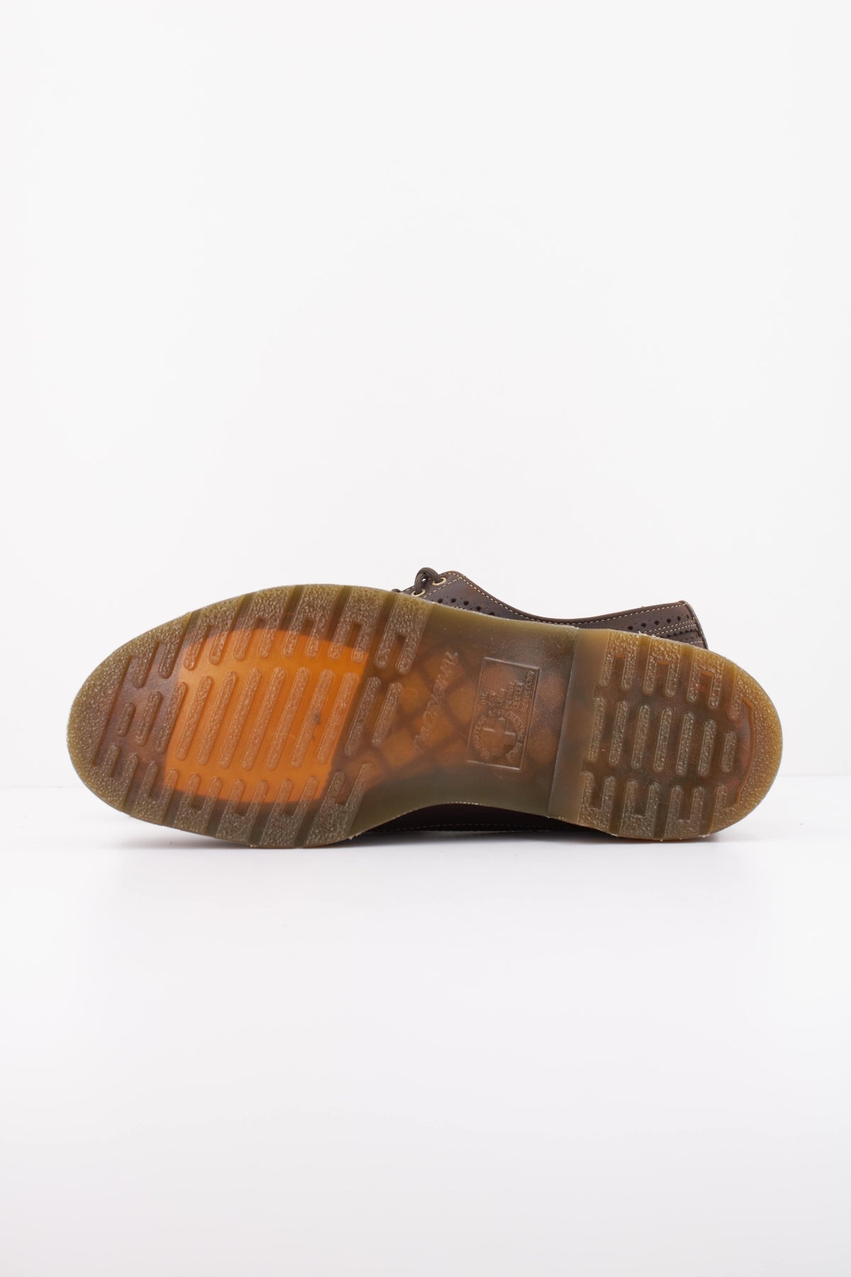 DR. MARTENS 3989 YS BROGUE SHOE en color MARRON (5)