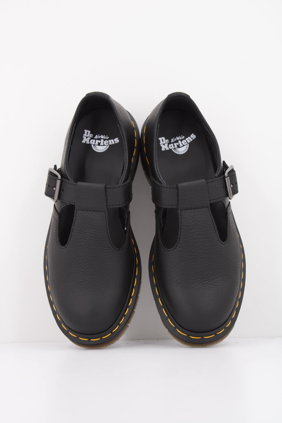 DR. MARTENS POLLEY T-BAR AMBASSADOR en color NEGRO (3)