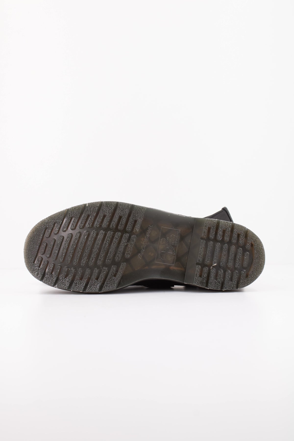DR. MARTENS POLLEY T-BAR AMBASSADOR en color NEGRO (5)