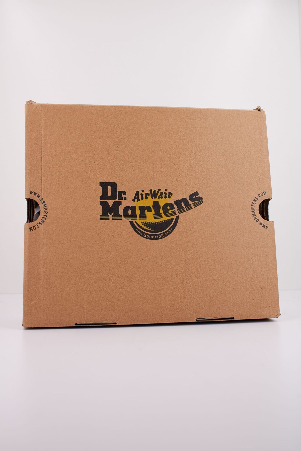 DR. MARTENS SINCLAIR 22564001 en color NEGRO (6)