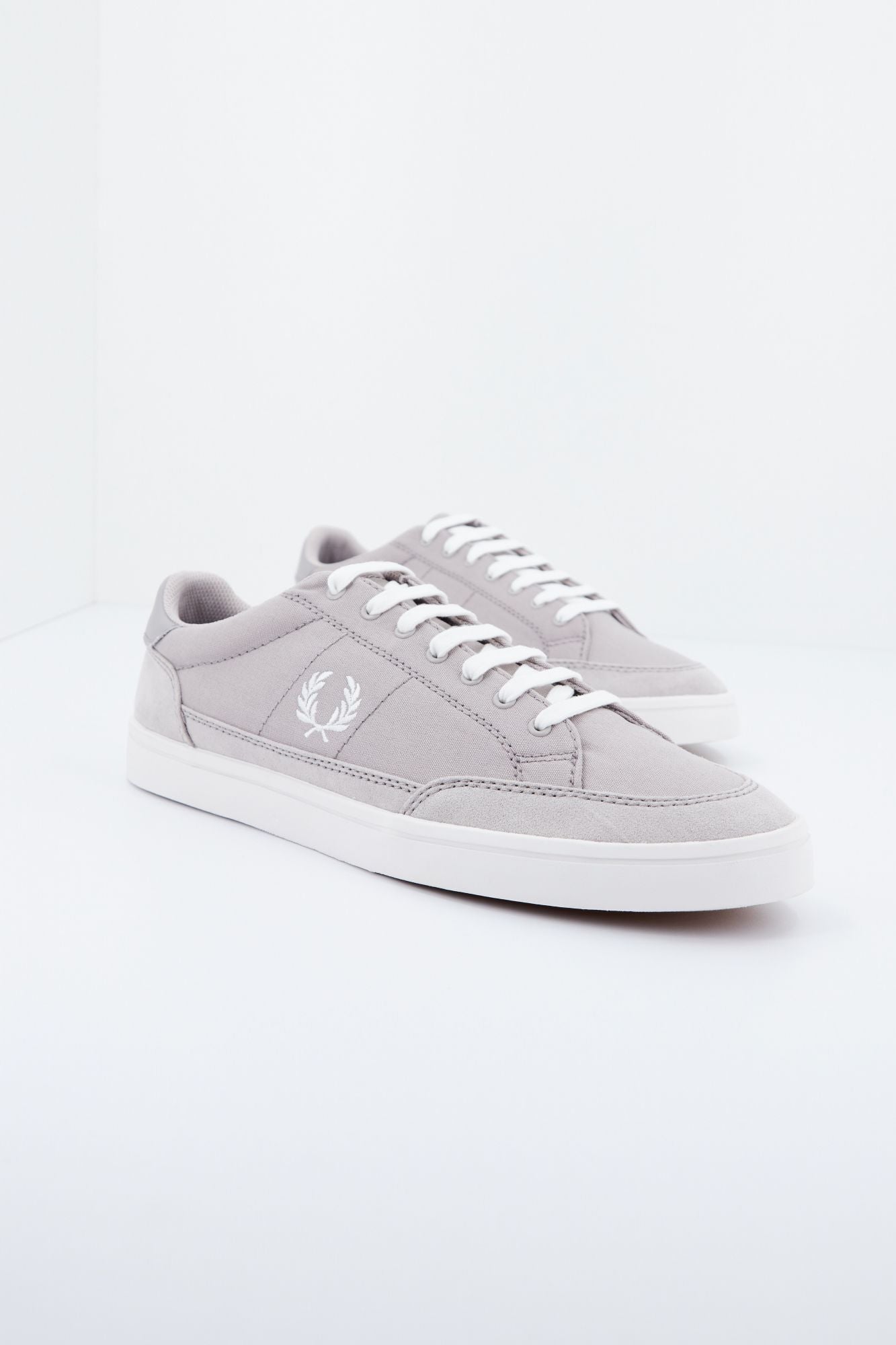 FRED PERRY DEUCE CANVAS 1964 en color GRIS (1)