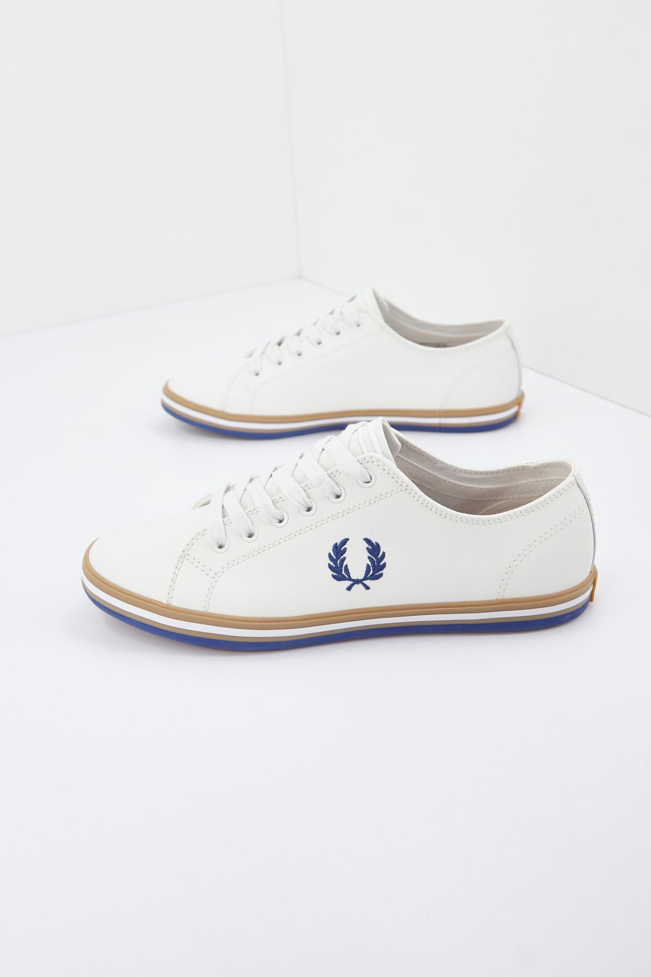 FRED PERRY B7163 en color BLANCO (1)