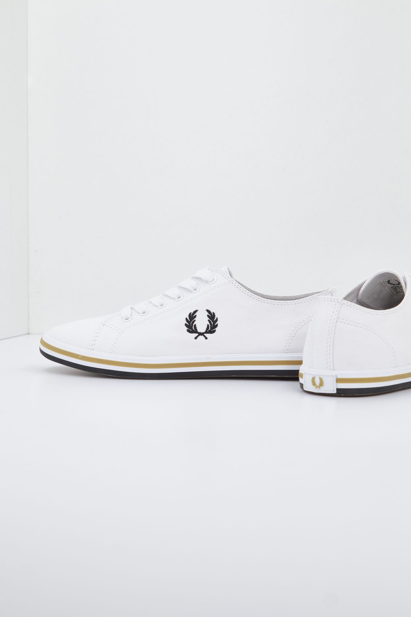 FRED PERRY  KINGSTON TWILL en color BLANCO (1)