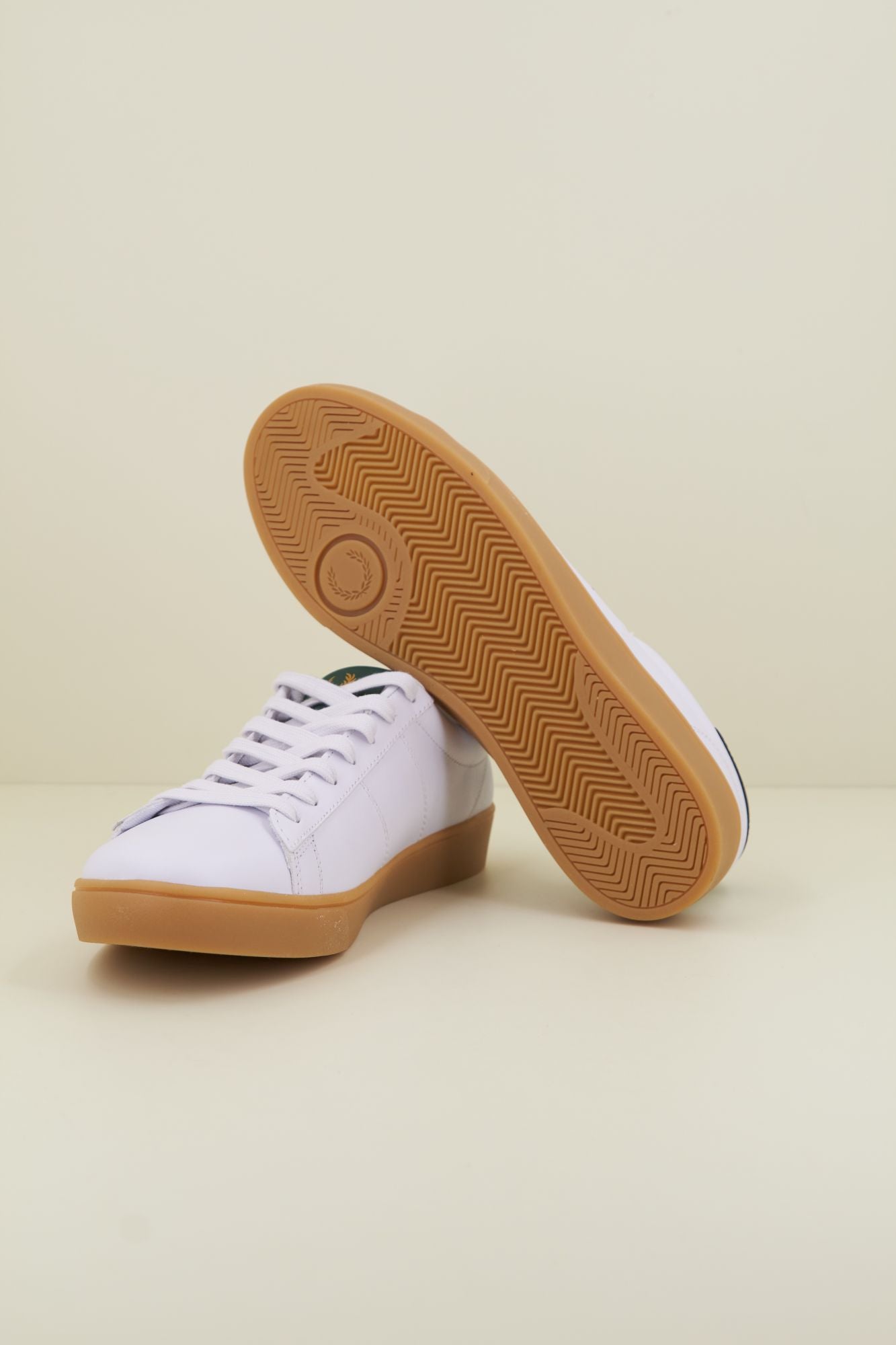 FRED PERRY SPENCER LEATHER en color BLANCO (4)