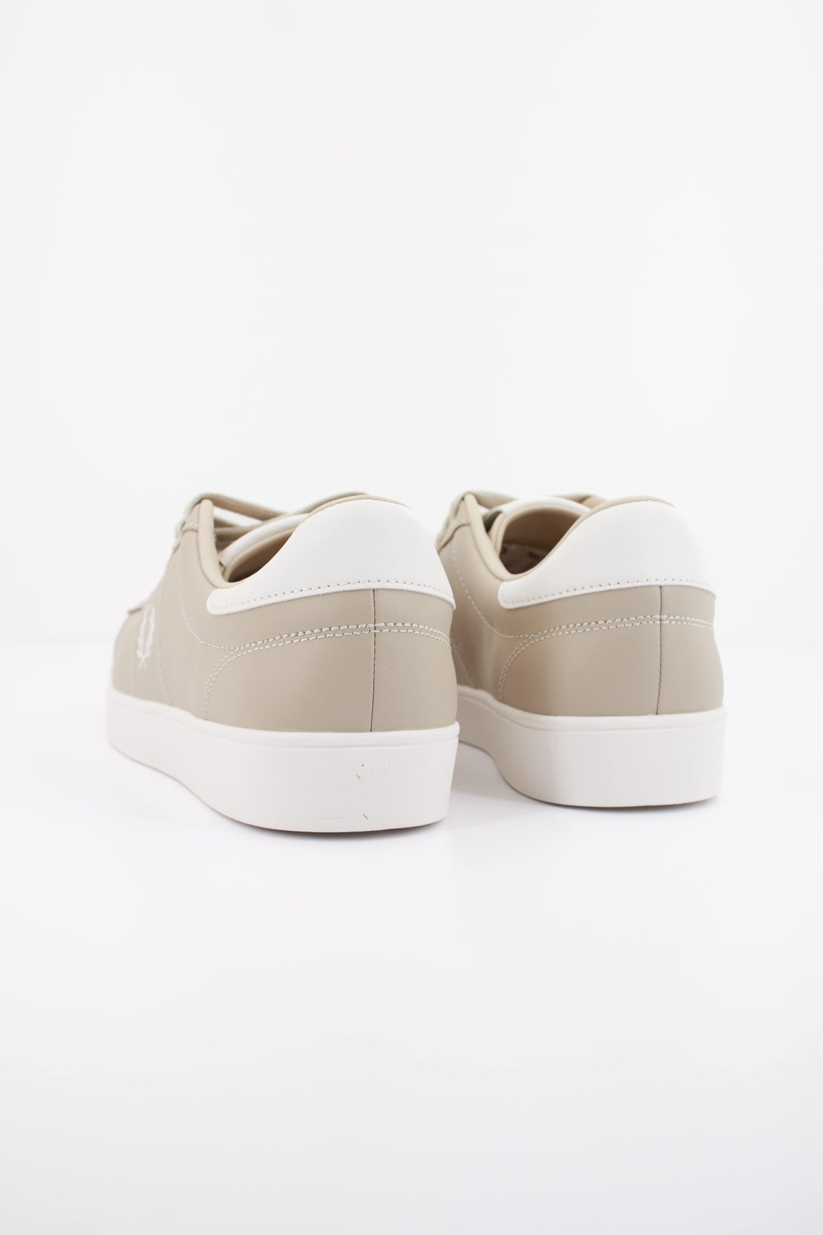 FRED PERRY SPENCER LEATHER en color VERDE (4)