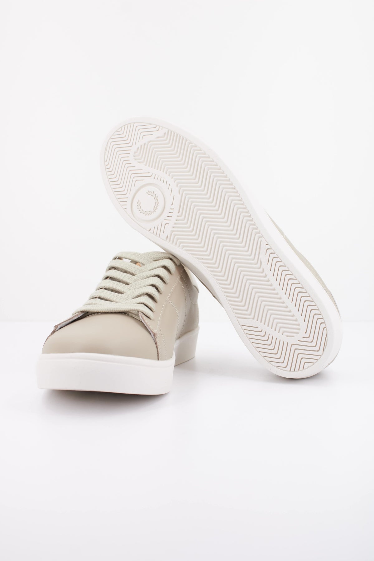 FRED PERRY SPENCER LEATHER B4334 en color VERDE (5)