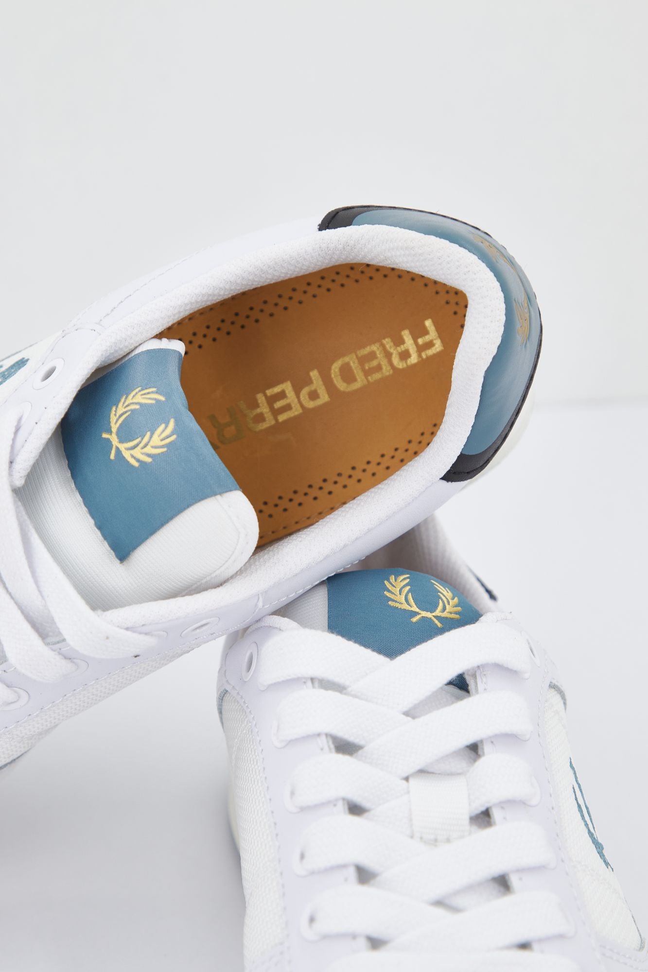 FRED PERRY B300 TEXTURED en color BLANCO (4)