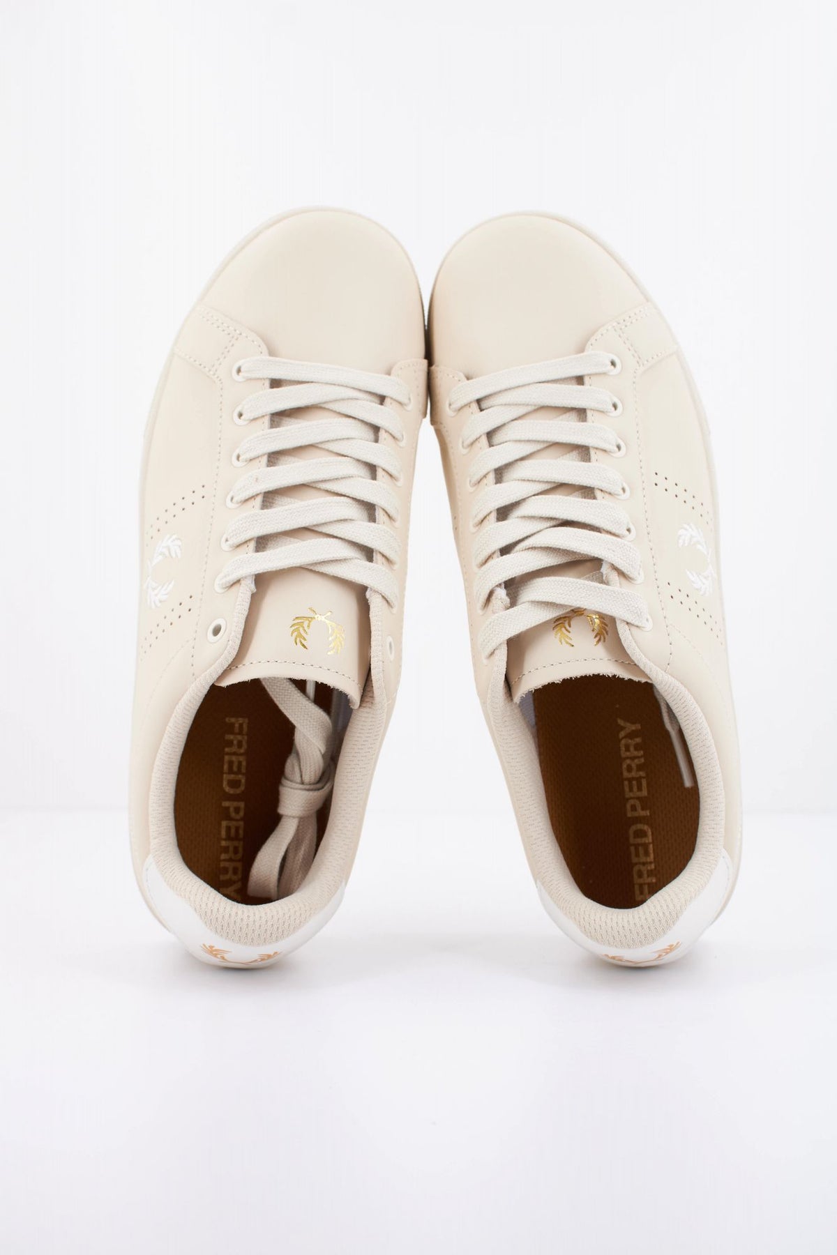 FRED PERRY B721 LEATHER B6312 en color BEIS (3)