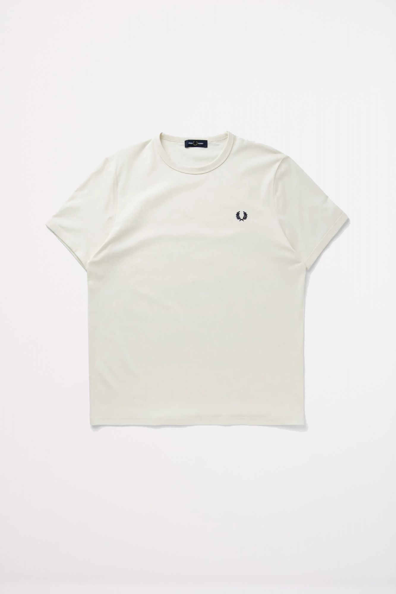 FRED PERRY RINGER T-SHIRT en color BEIS (2)