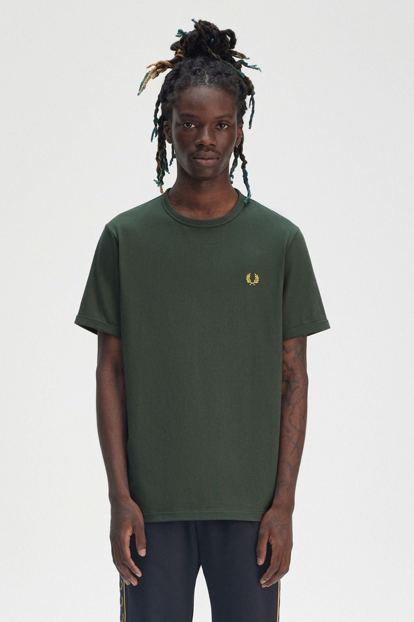 FRED PERRY RINGER T-SHIRT en color VERDE (1)