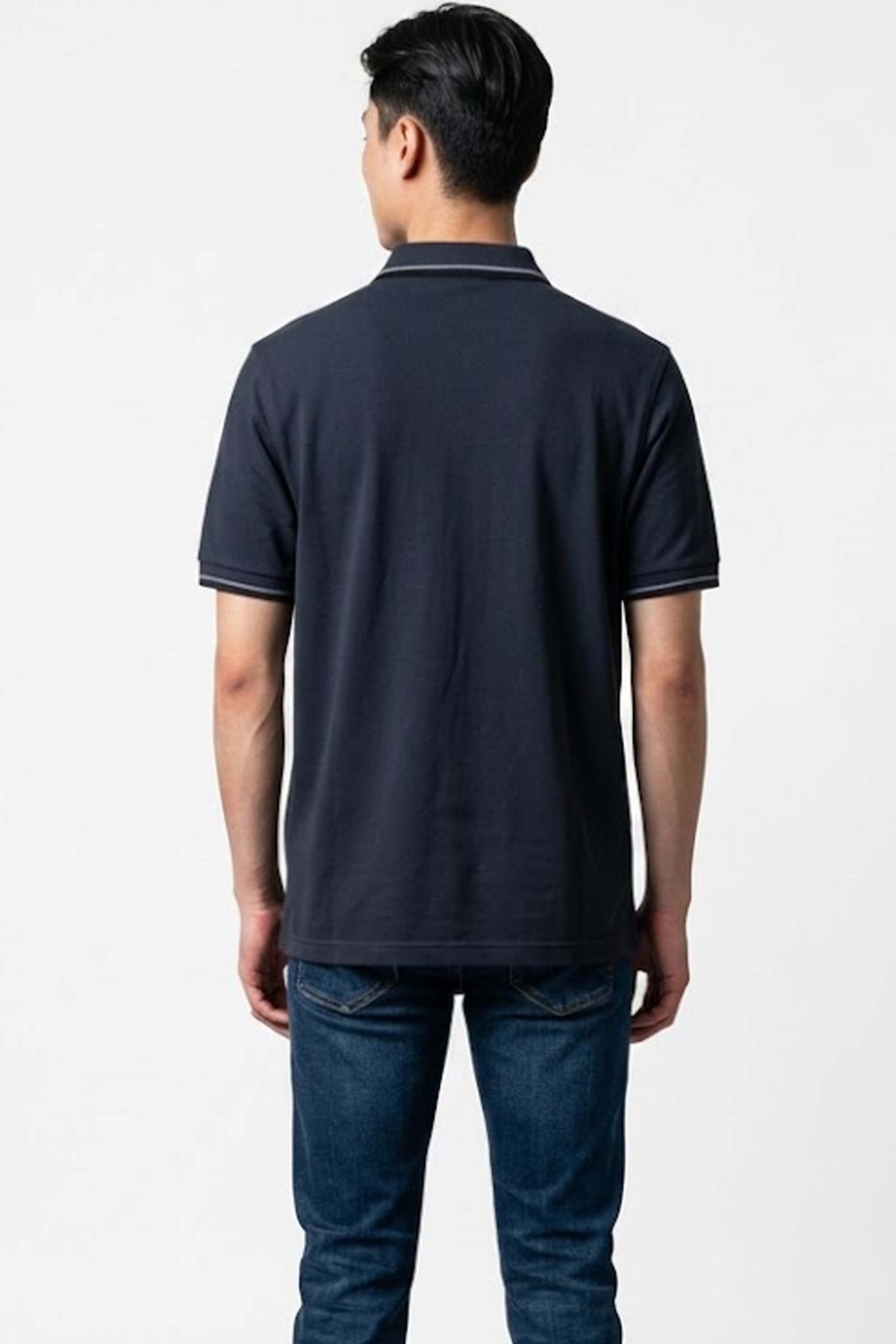 FRED PERRY TWIN TIPPED en color AZUL (2)