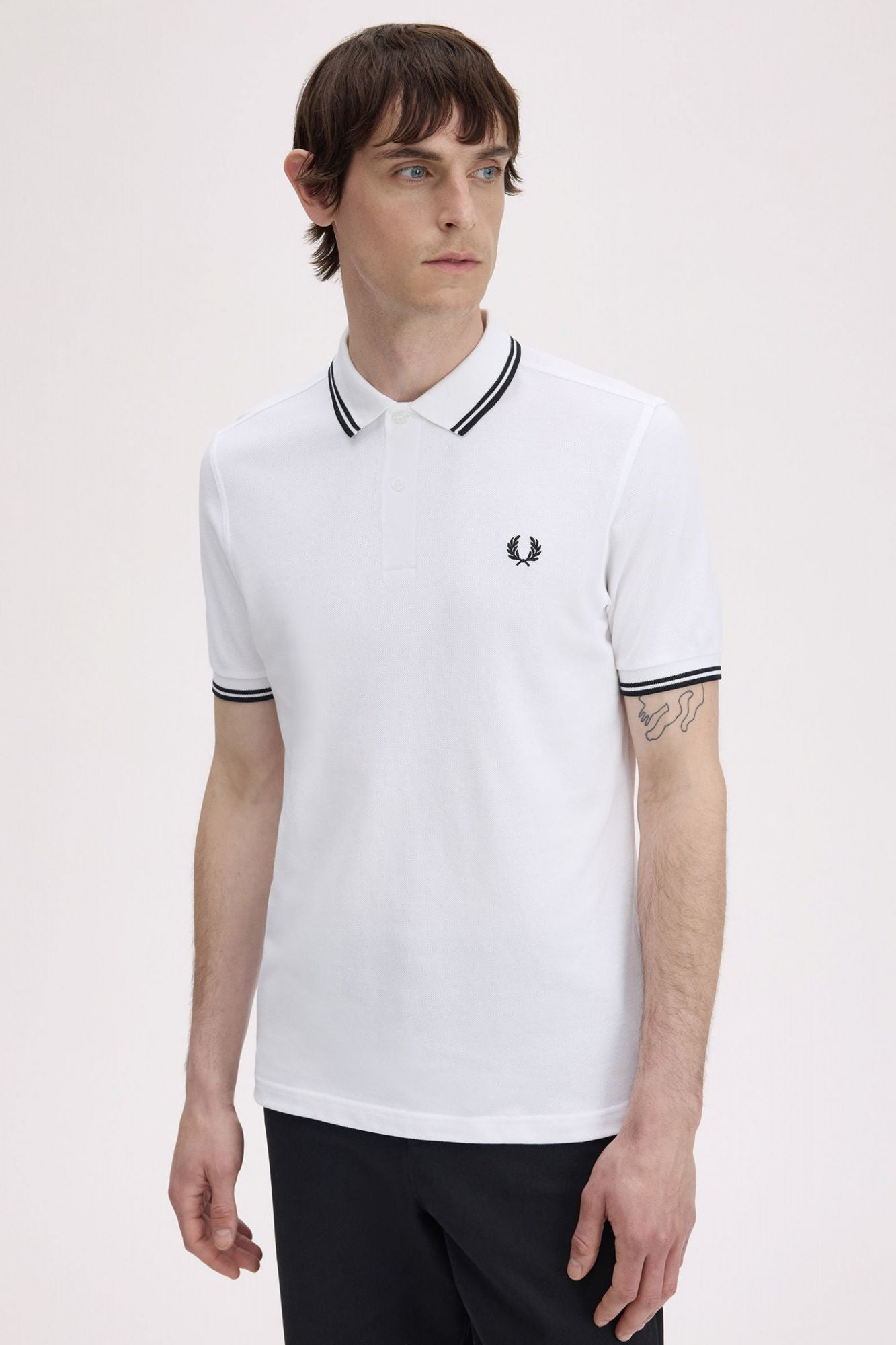 FRED PERRY TWIN TIPPED en color BLANCO (4)