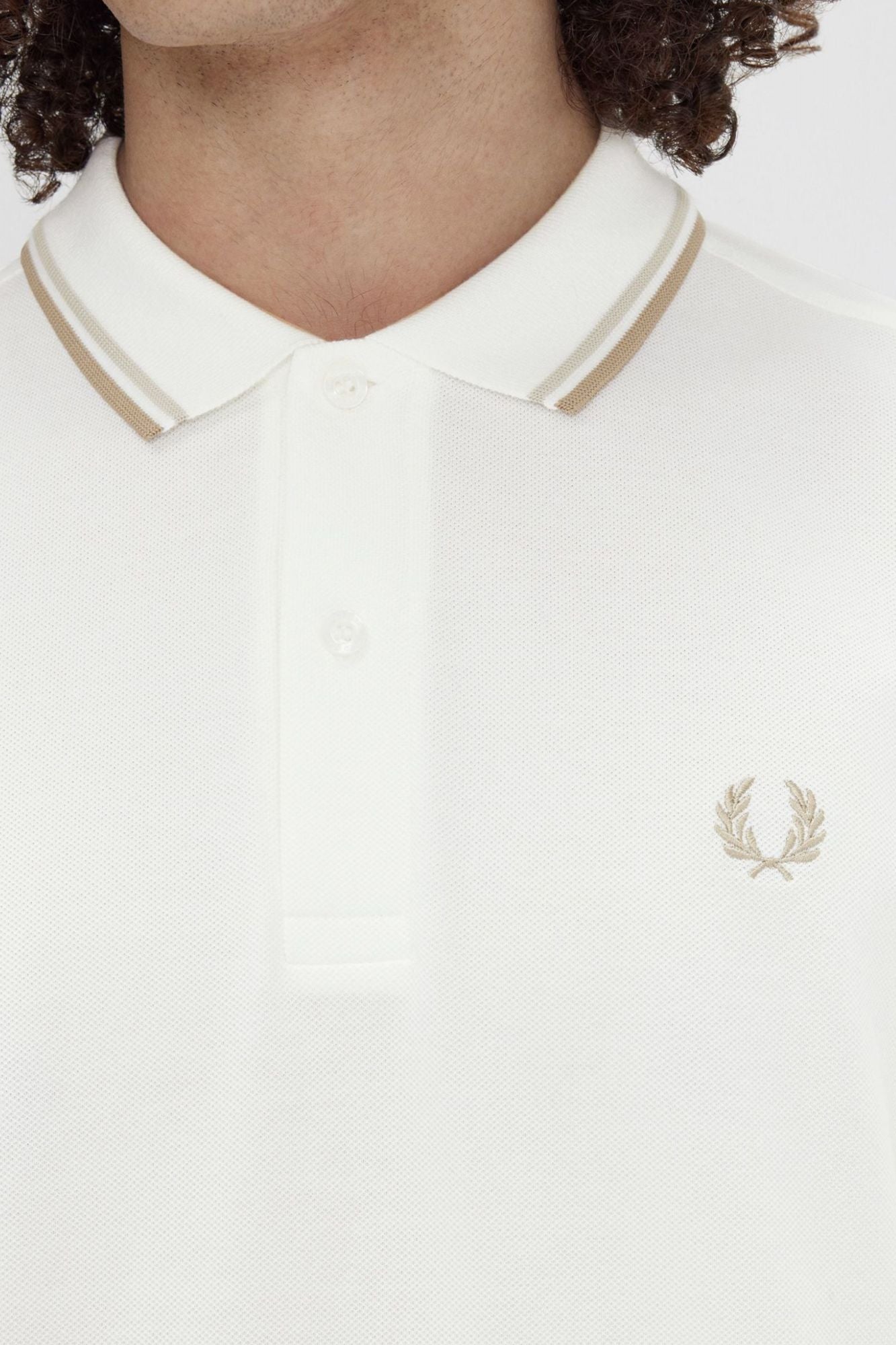FRED PERRY M3600FP en color BLANCO (4)