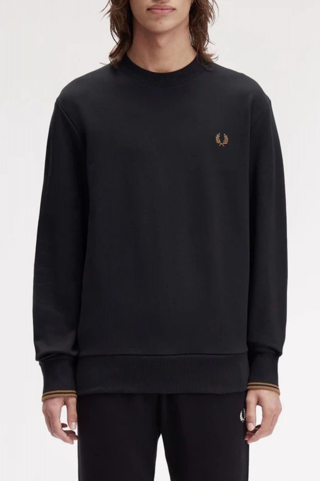 FRED PERRY NECK SWEATSHIRT en color NEGRO (4)
