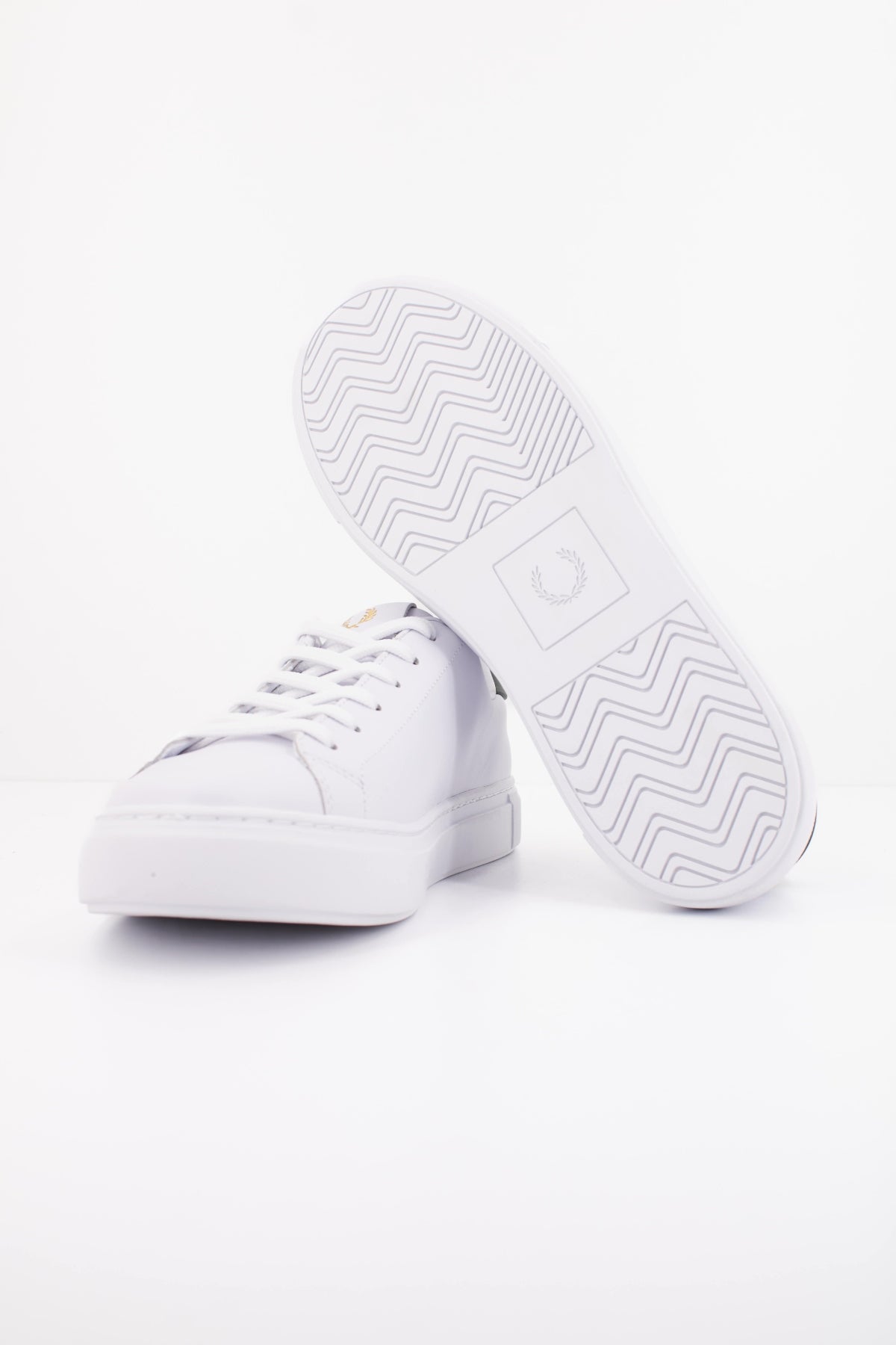 FRED PERRY B71 LEATHER en color BLANCO (5)