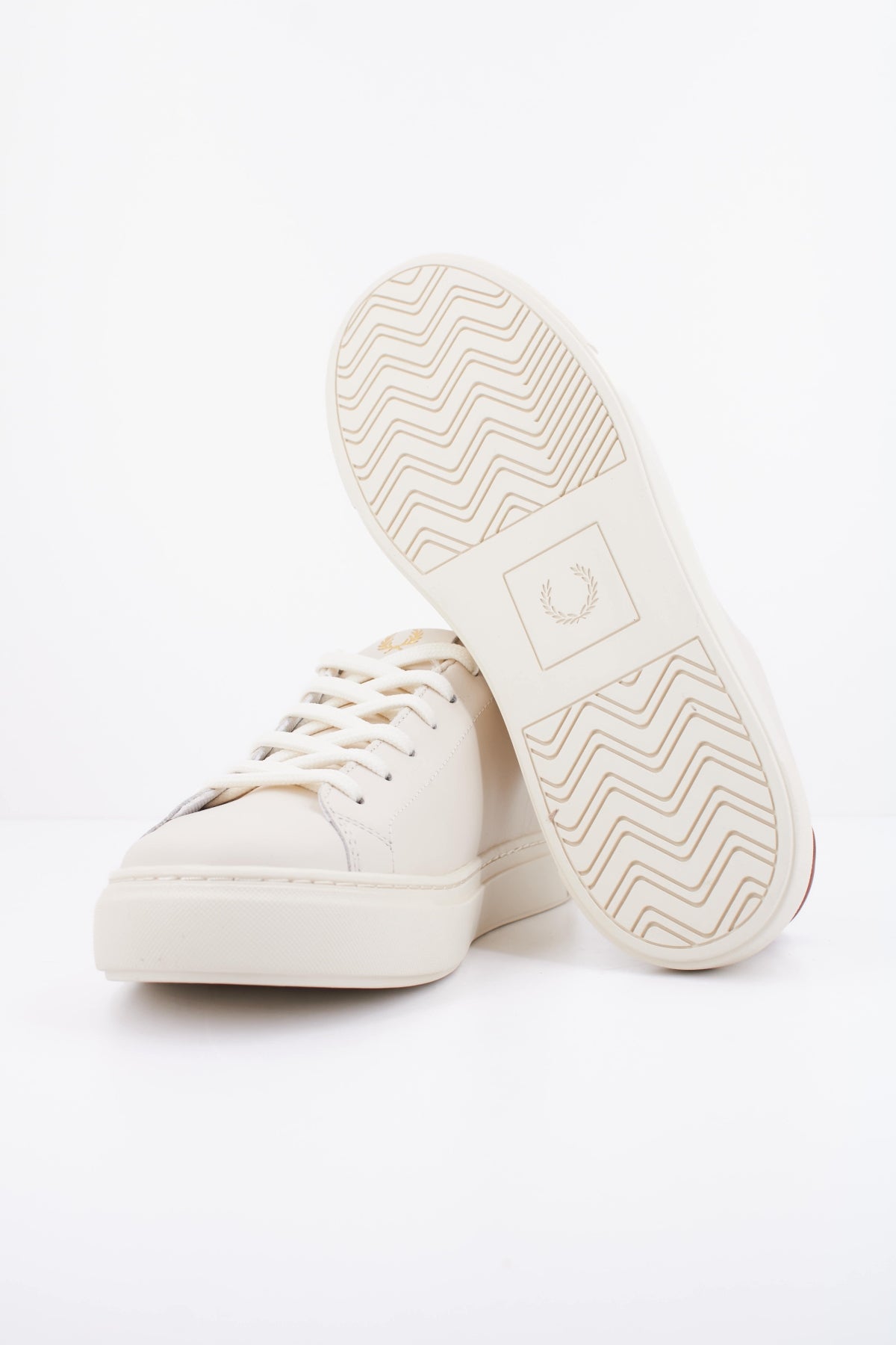FRED PERRY B71 LEATHER en color BEIS (5)