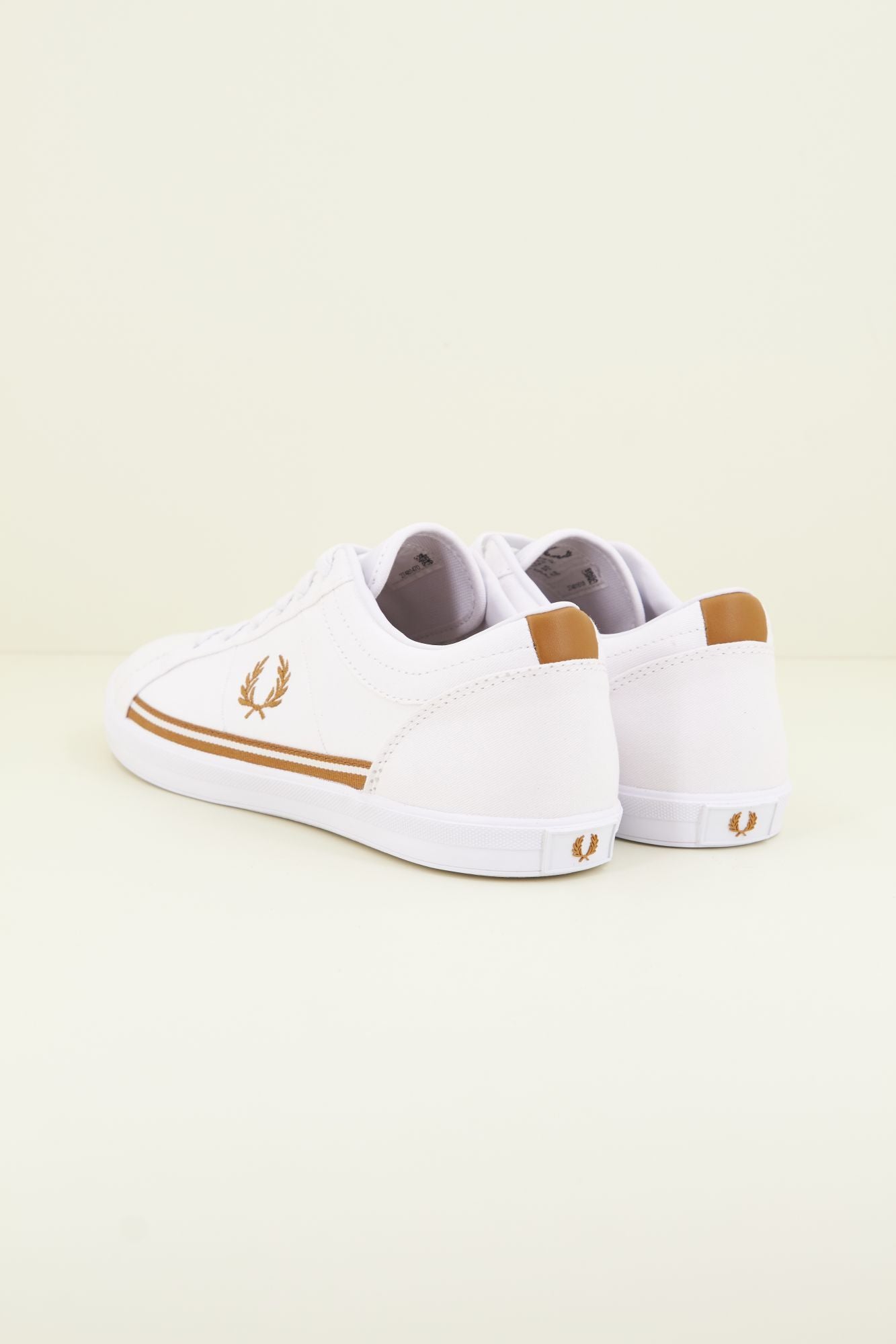 FRED PERRY BASELINE TWILL en color BLANCO (3)