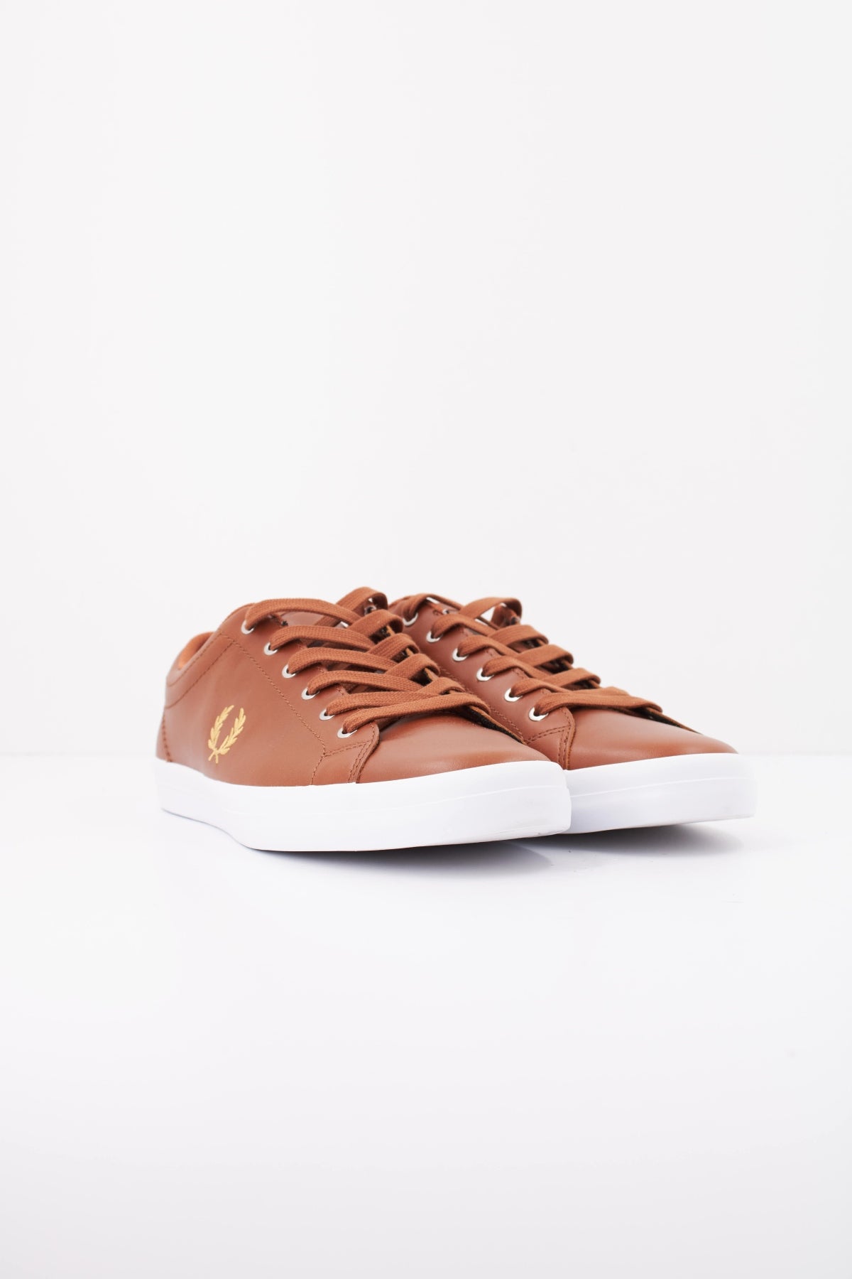 FRED PERRY BASELINE LEATHER en color MARRON (2)
