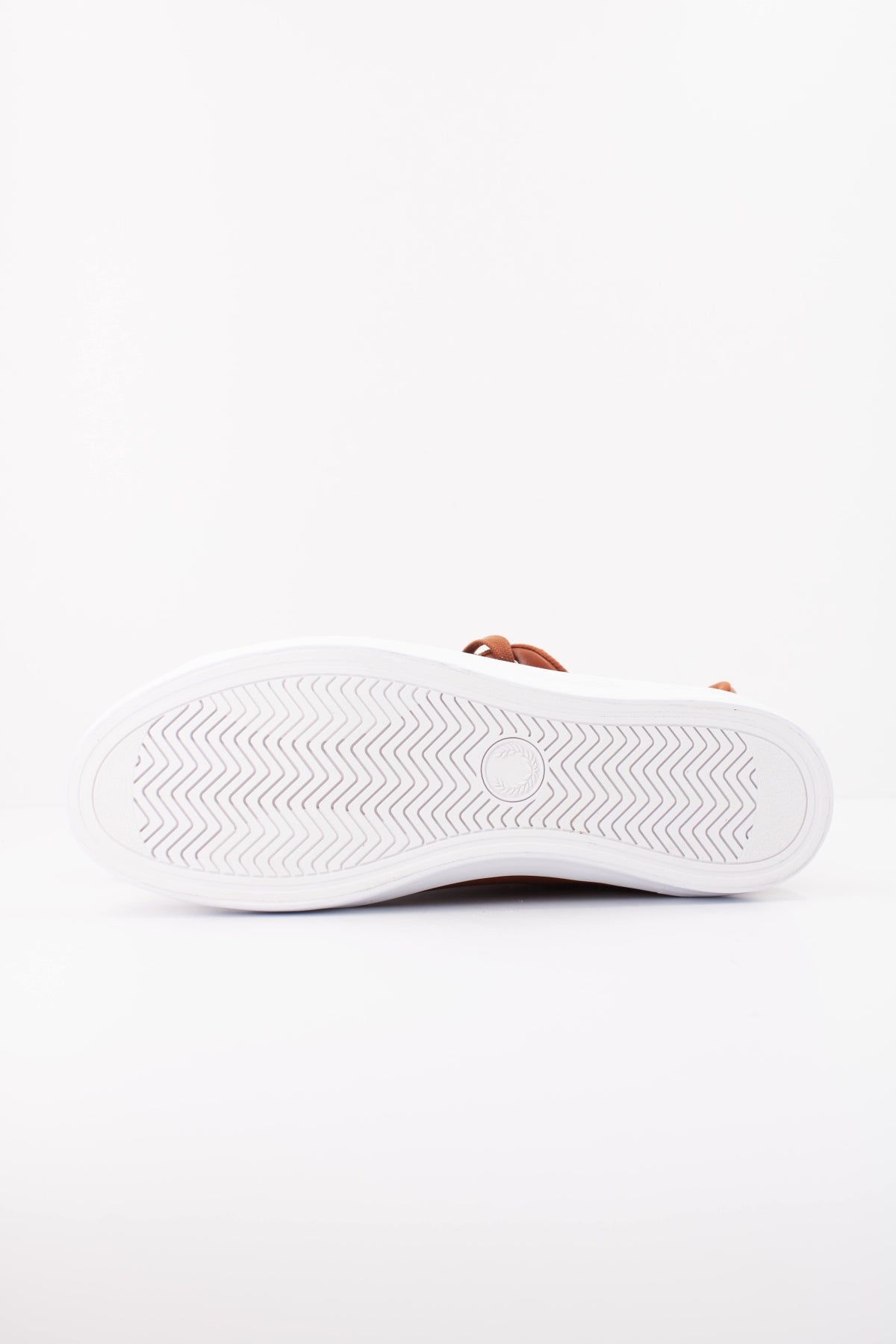 FRED PERRY BASELINE LEATHER en color MARRON (5)