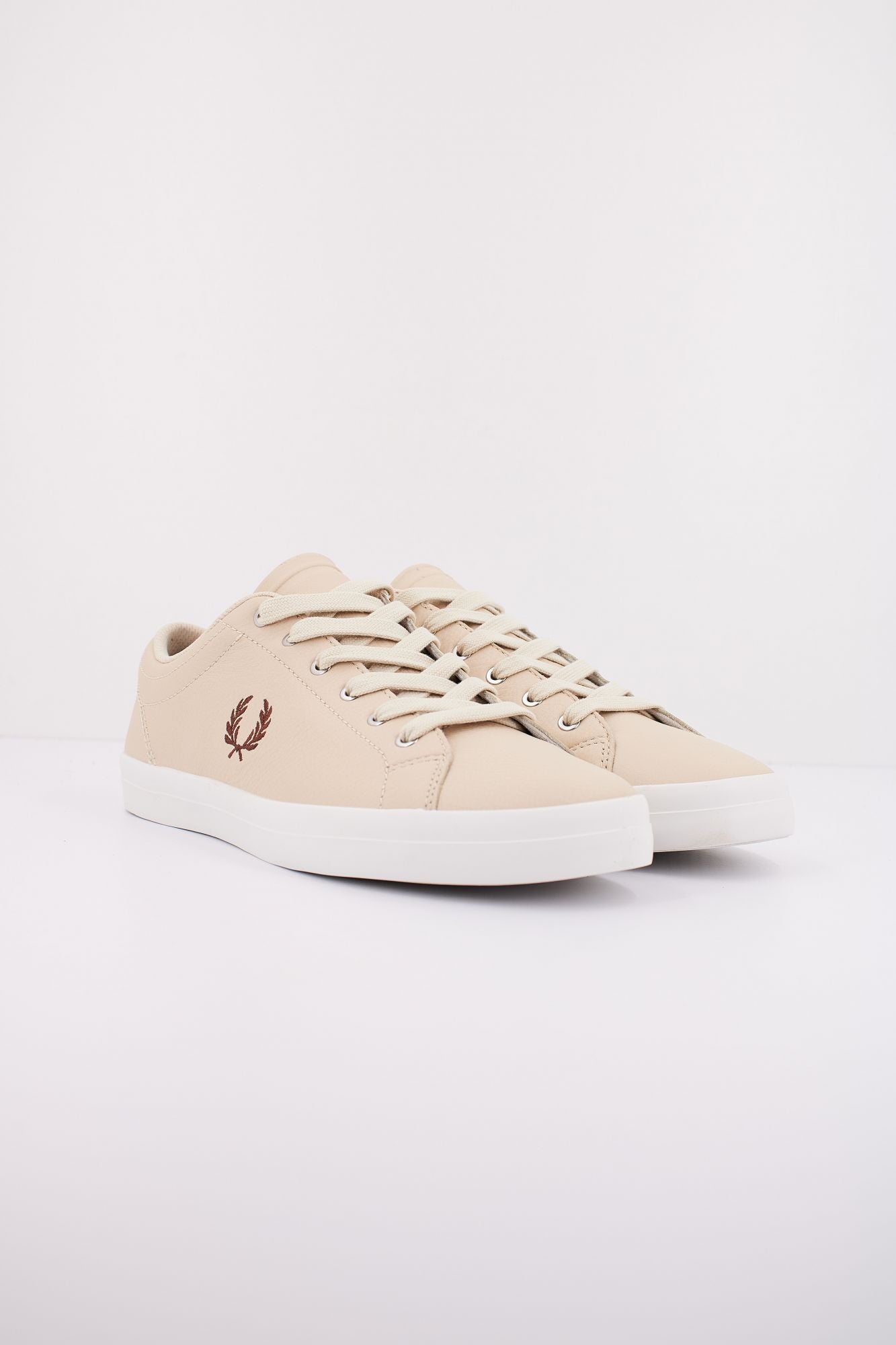 FRED PERRY BASELINE LEATHER en color BEIS (2)