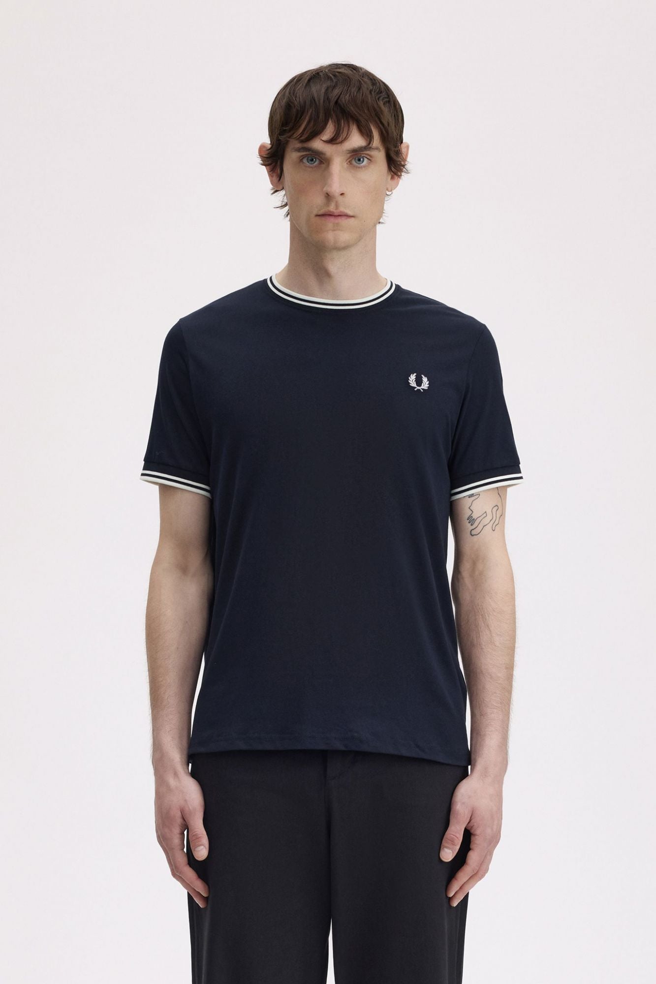 FRED PERRY  TWIN TIPPED T-SHIRT en color AZUL (1)