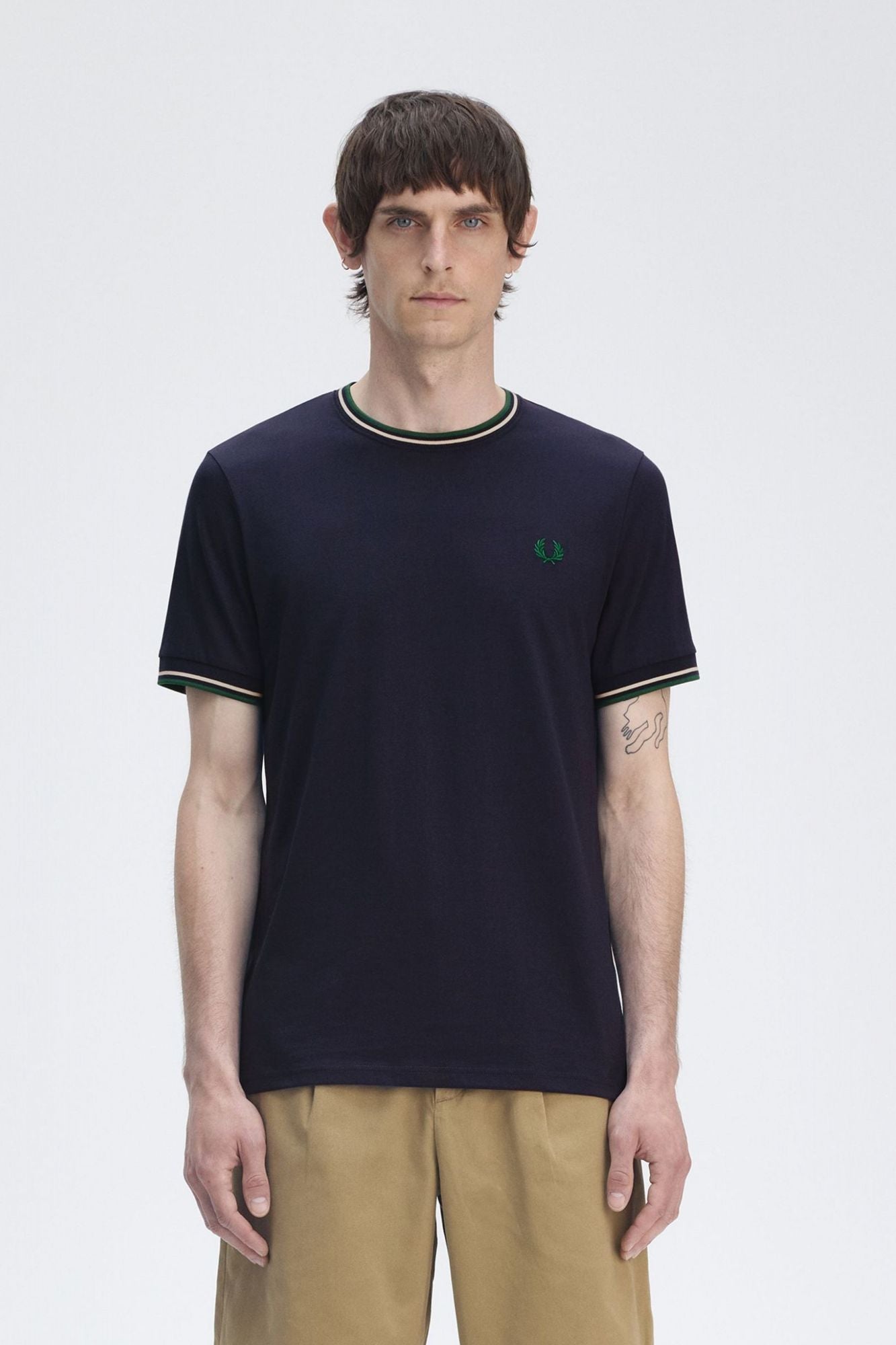 FRED PERRY TWIN TIPPED T-SHIRT en color AZUL (1)