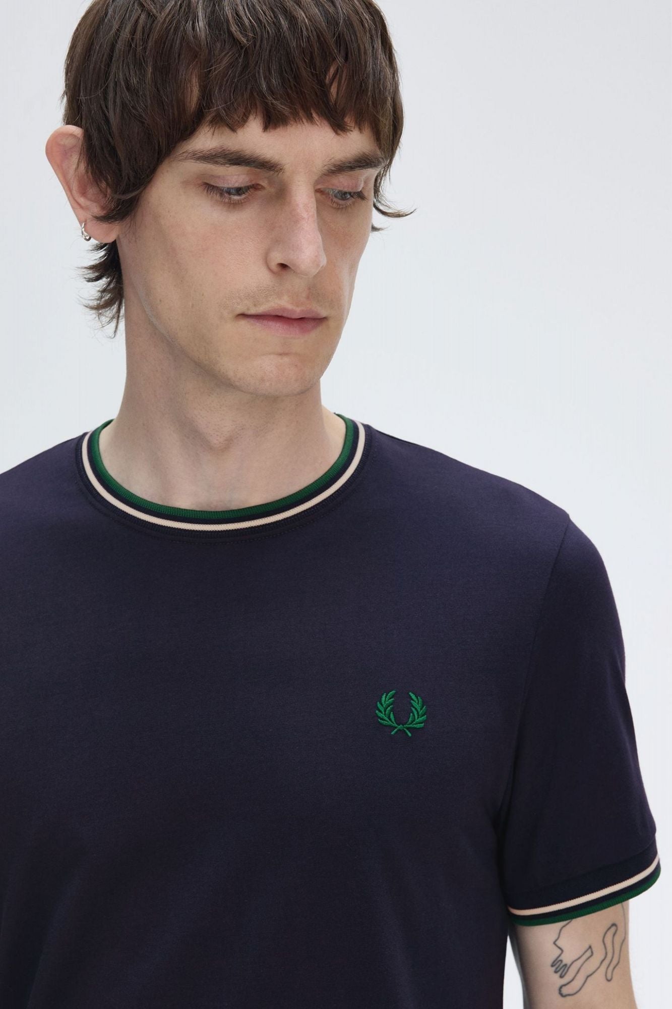 FRED PERRY TWIN TIPPED T-SHIRT en color AZUL (4)