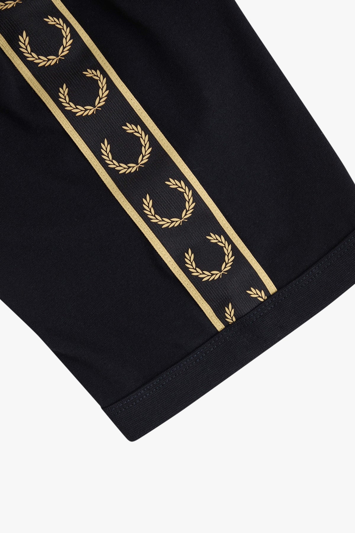 FRED PERRY CONTRAST TAPE RINGER T-SHIR en color NEGRO (4)