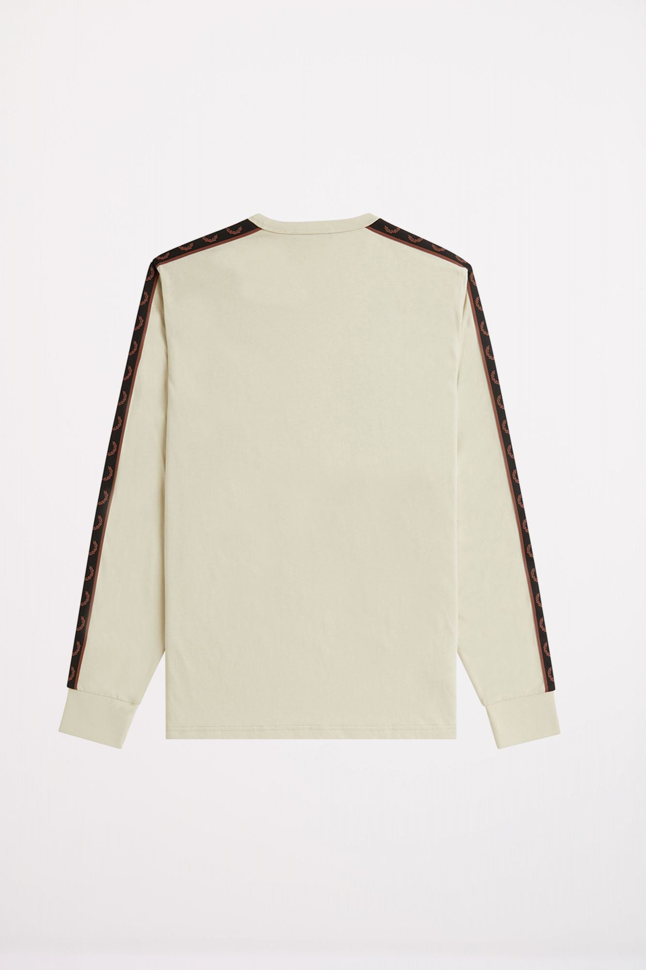 FRED PERRY TAPED LONG SLEEVE TEE en color BEIS (3)