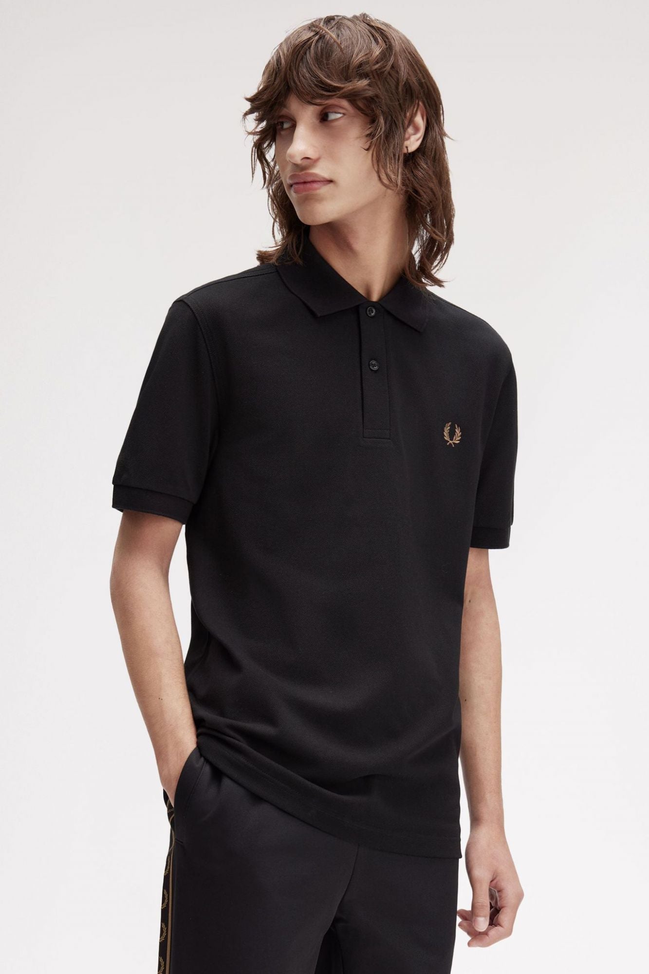 FRED PERRY  PLAIN FRED PERRY SHIRT en color NEGRO (4)