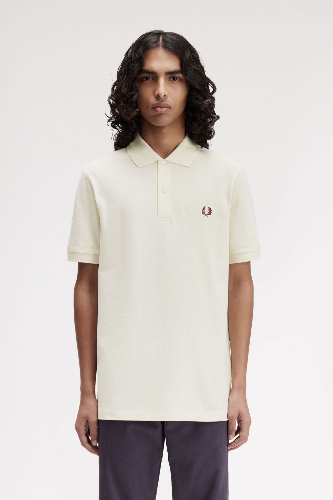 FRED PERRY  PLAIN FRED PERRY SHIRT en color BEIS (1)
