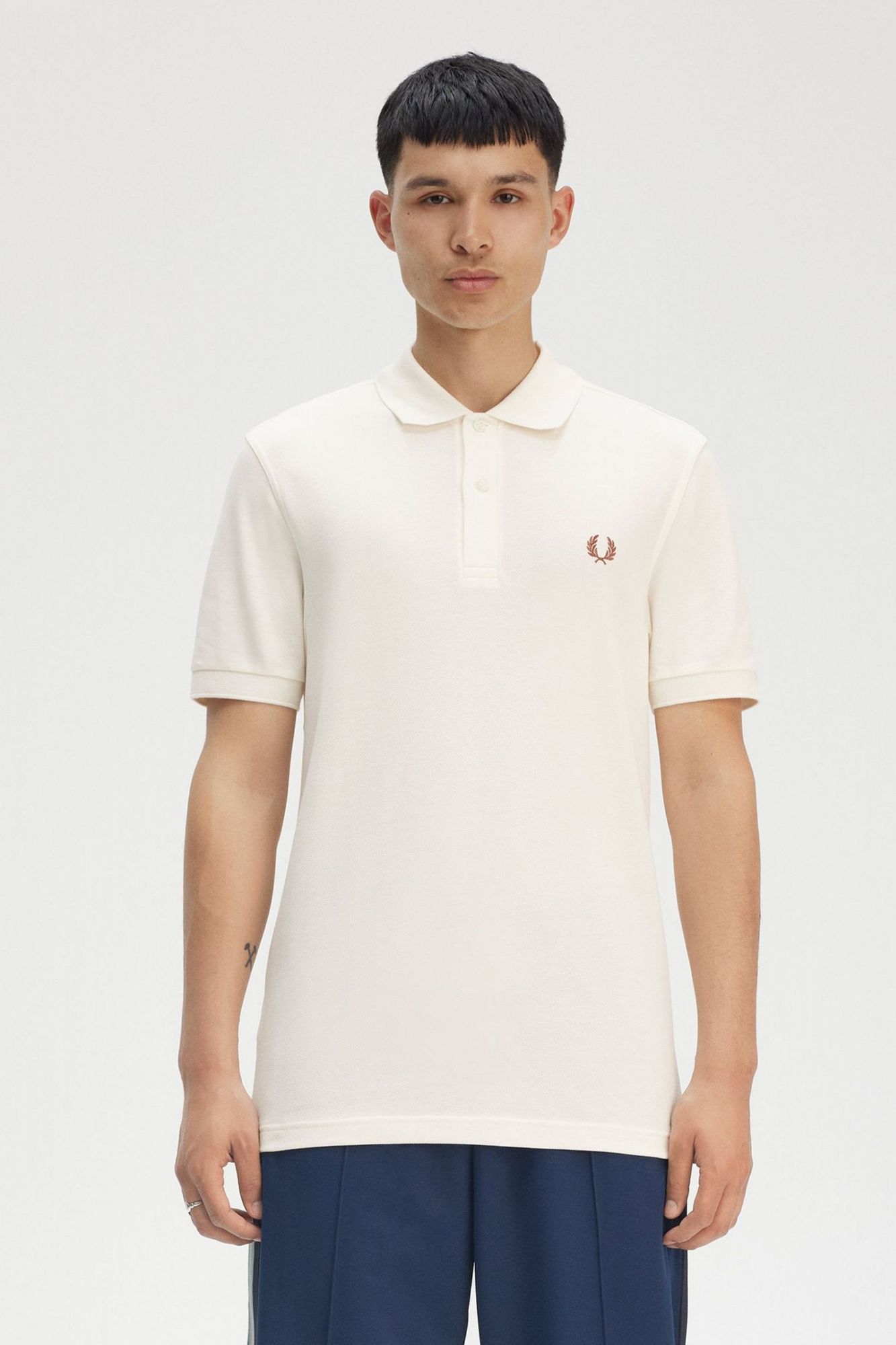 FRED PERRY  PLAIN FRED PERRY SHIRT en color BLANCO (1)