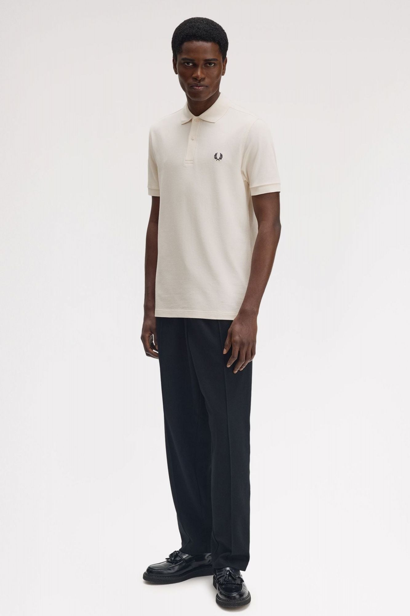 FRED PERRY PLAIN FRED PERRY SHIRT en color BEIS (4)
