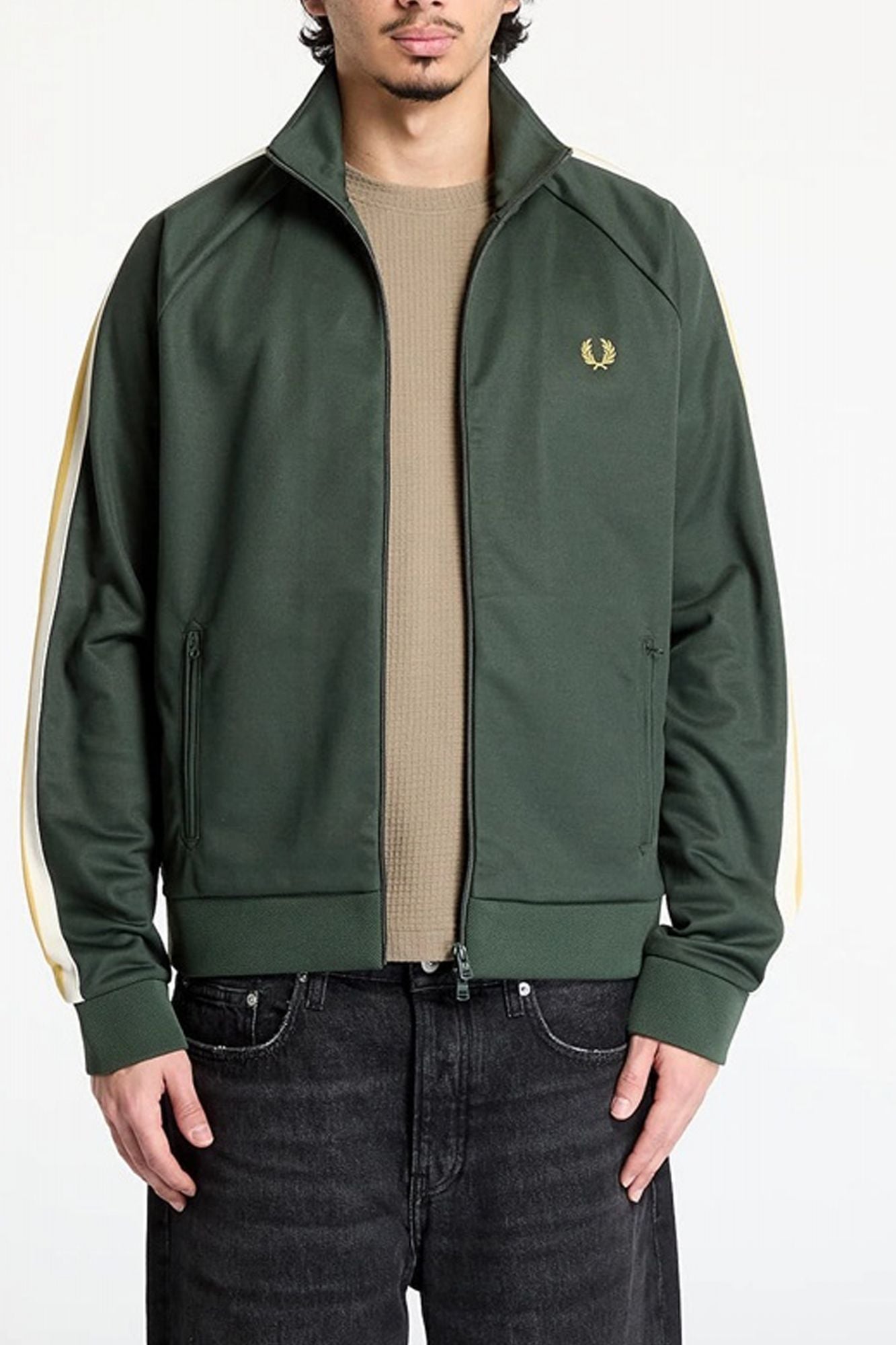 FRED PERRY TWO COLOUR TAPE TRACK JACKE en color VERDE (1)
