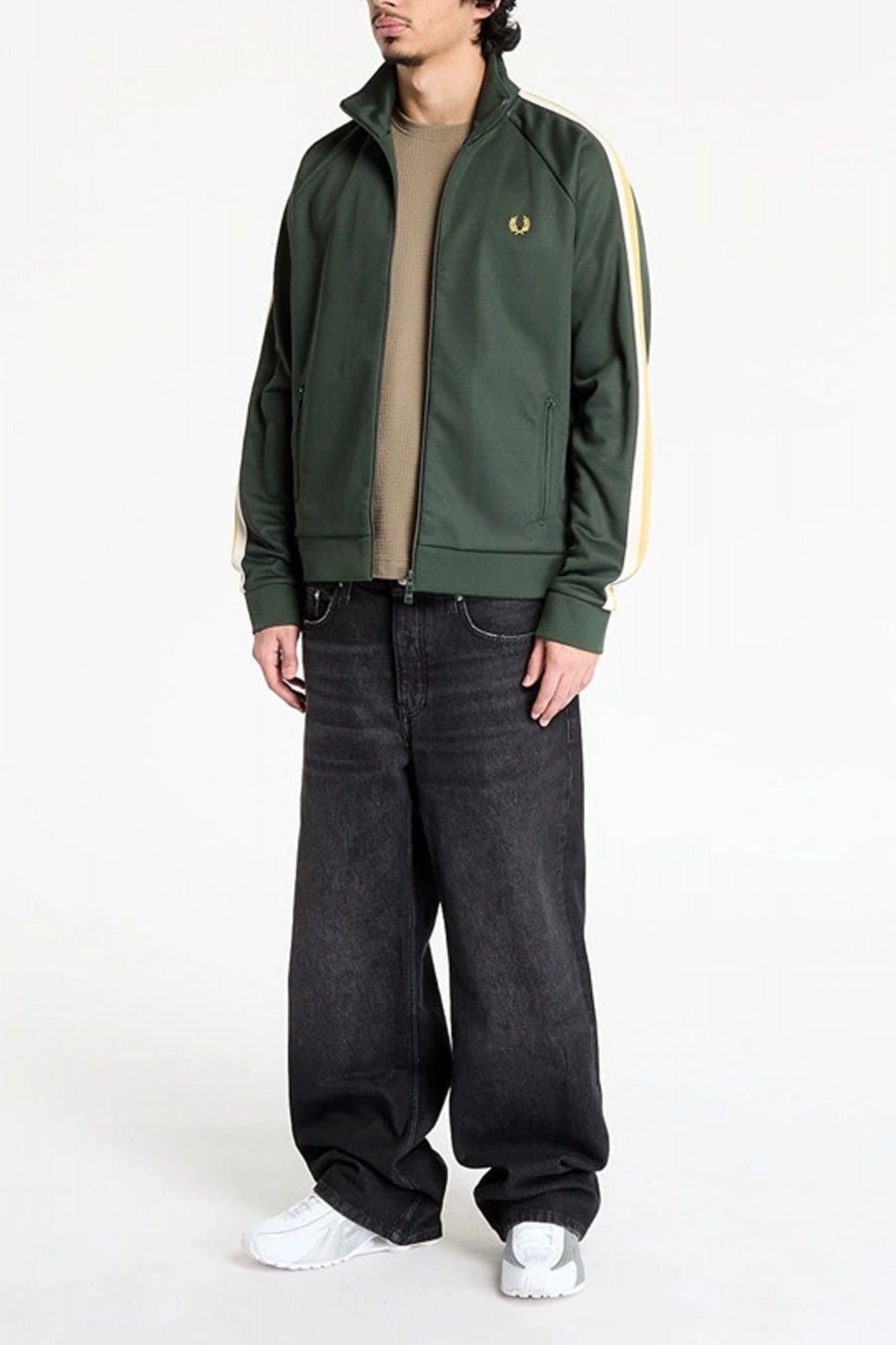 FRED PERRY TWO COLOUR TAPE TRACK JACKE en color VERDE (4)