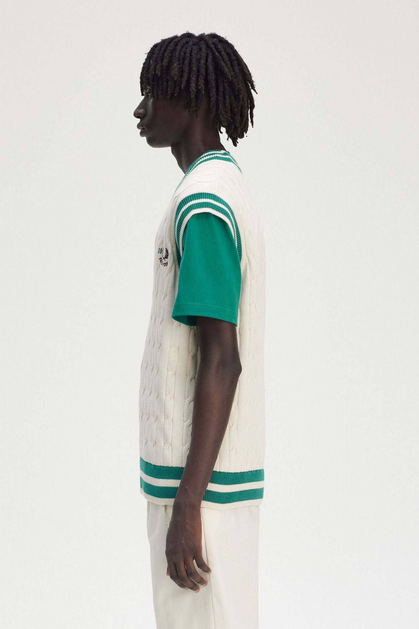 FRED PERRY CABLE KNIT TENNIS TANK en color BEIS (3)