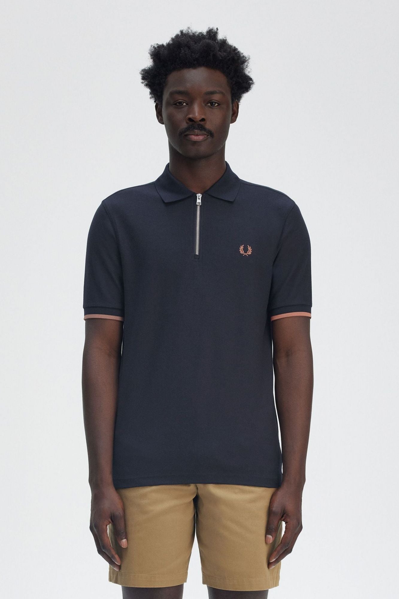 FRED PERRY CREPE PIQUE ZIP NECK en color AZUL (1)