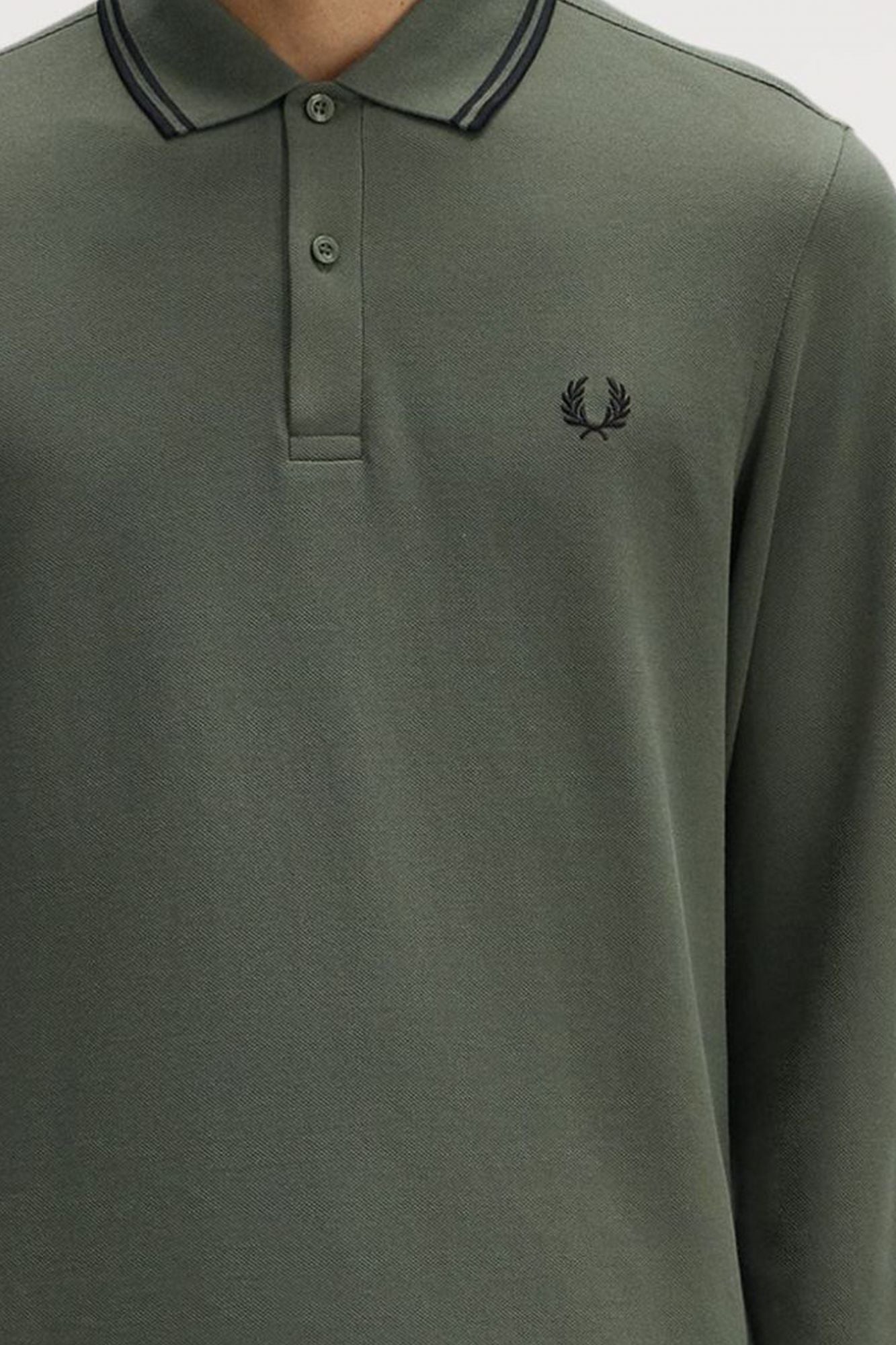 FRED PERRY LS TWIN TIPPED SHIRT en color VERDE (2)